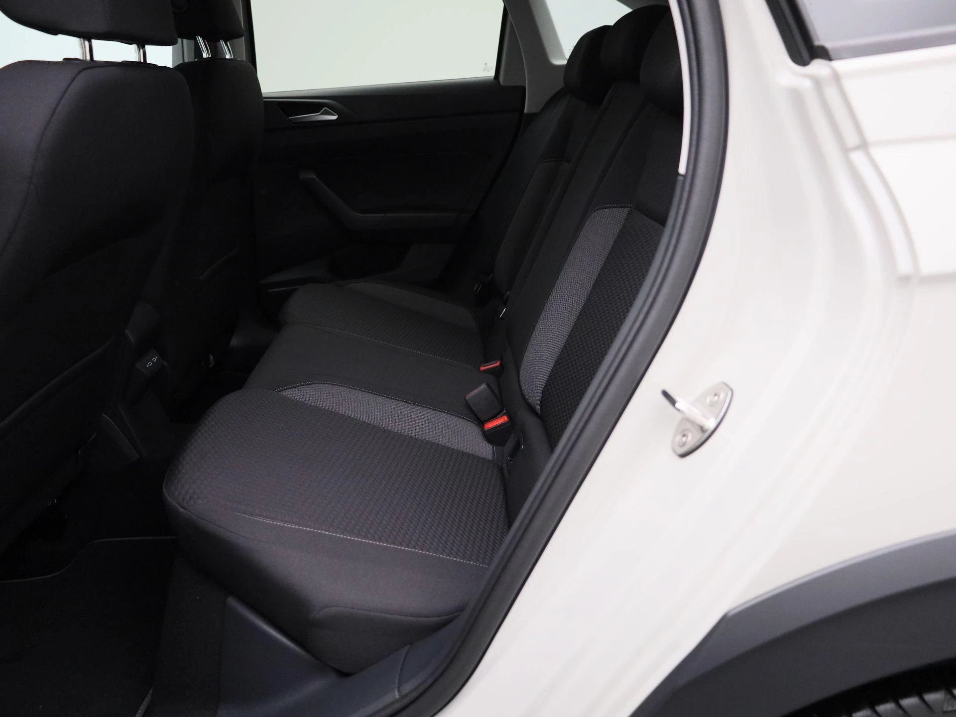 Volkswagen-Taigo-image-11