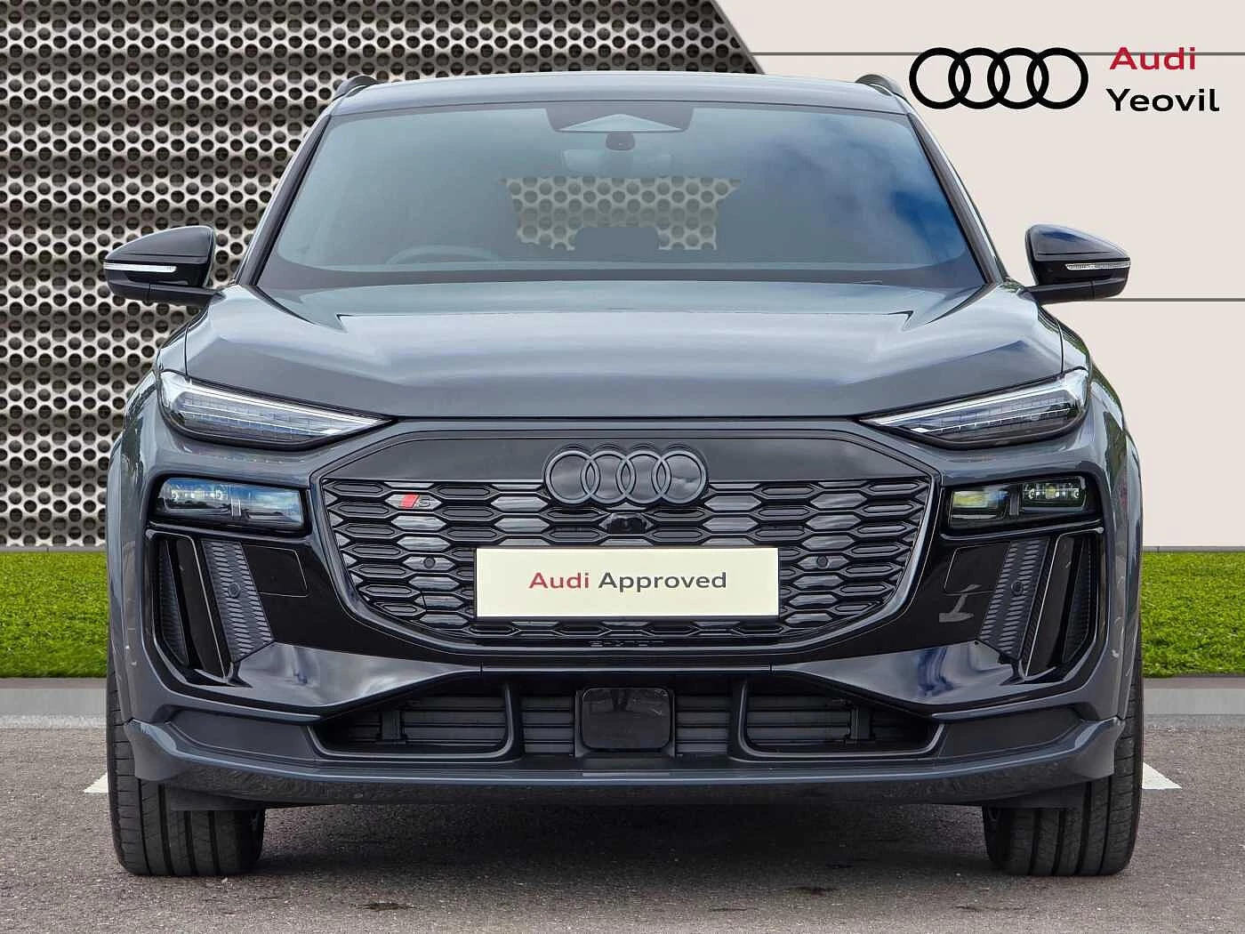 Audi-SQ6 e-tron-image-6