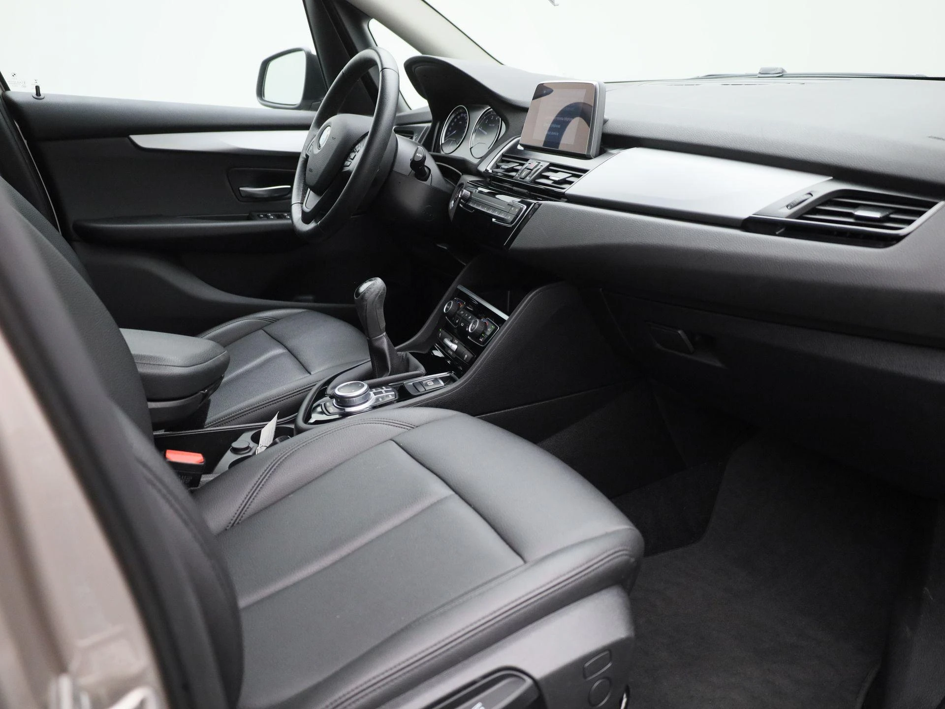 BMW-2 Reeks-image-31
