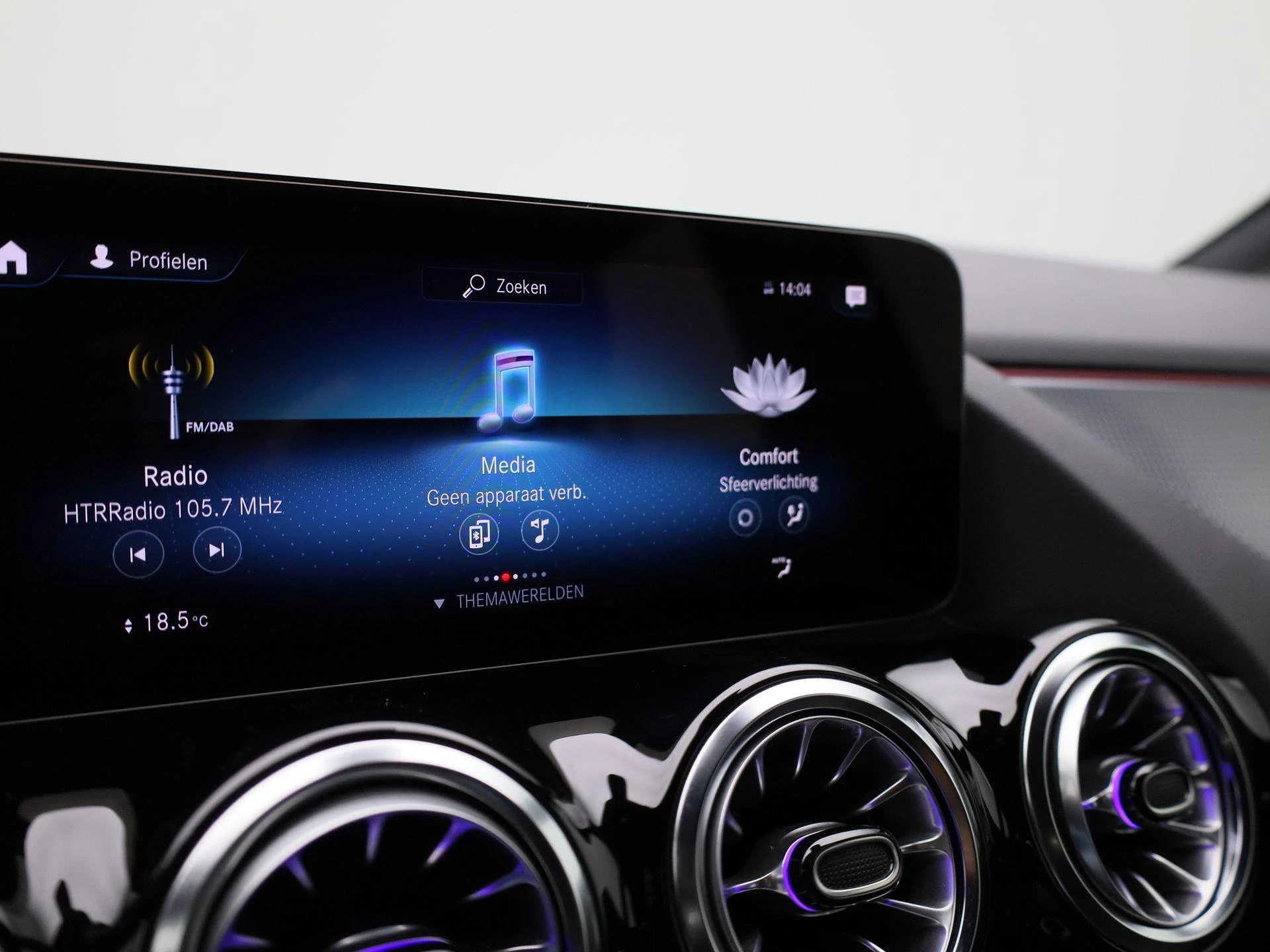 Mercedes-Benz-EQA-image-17