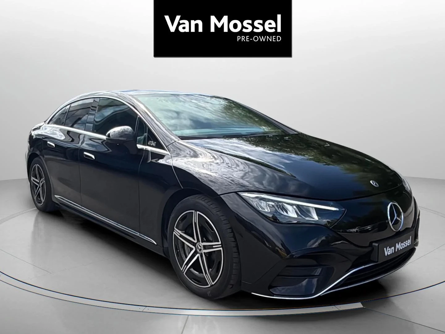 Mercedes-Benz-EQE-image-6