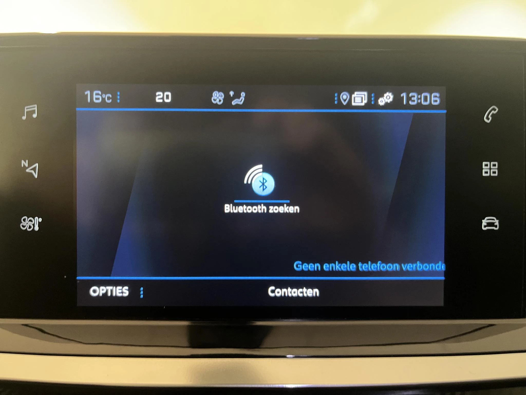 Peugeot-2008-image-11