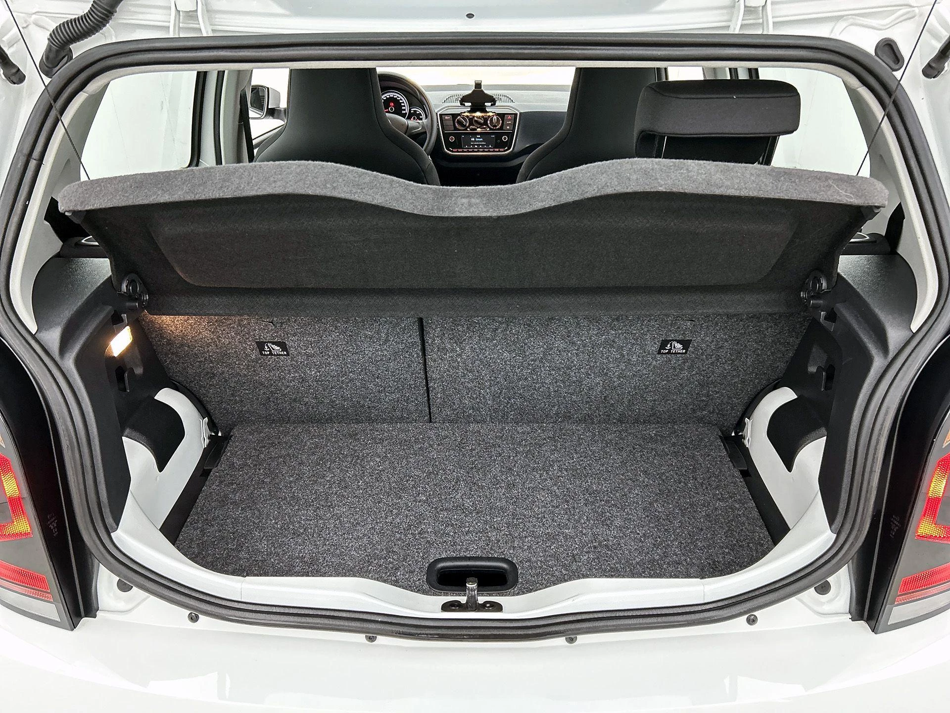 Volkswagen-up!-image-20