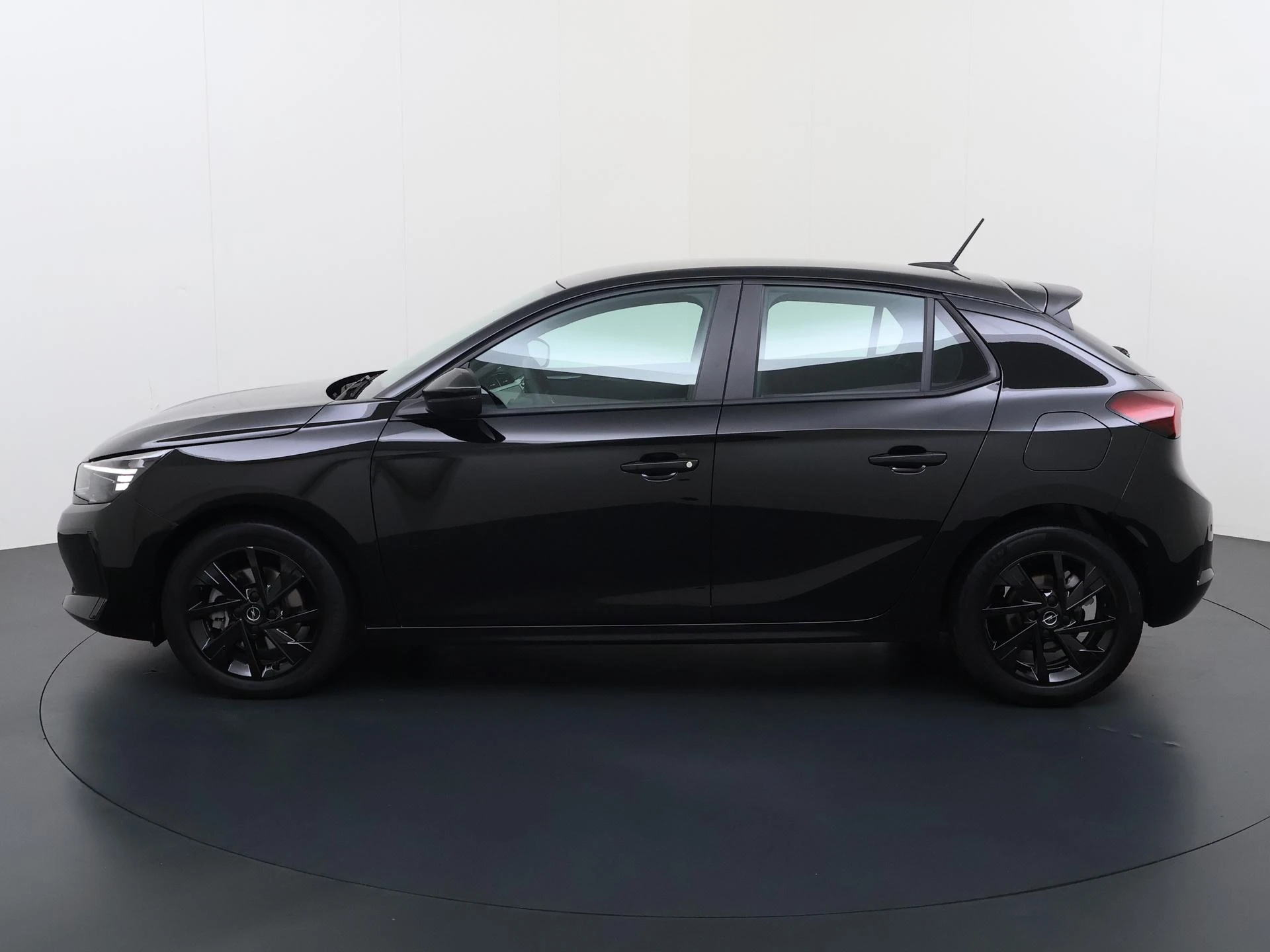 Opel-Corsa-image-3