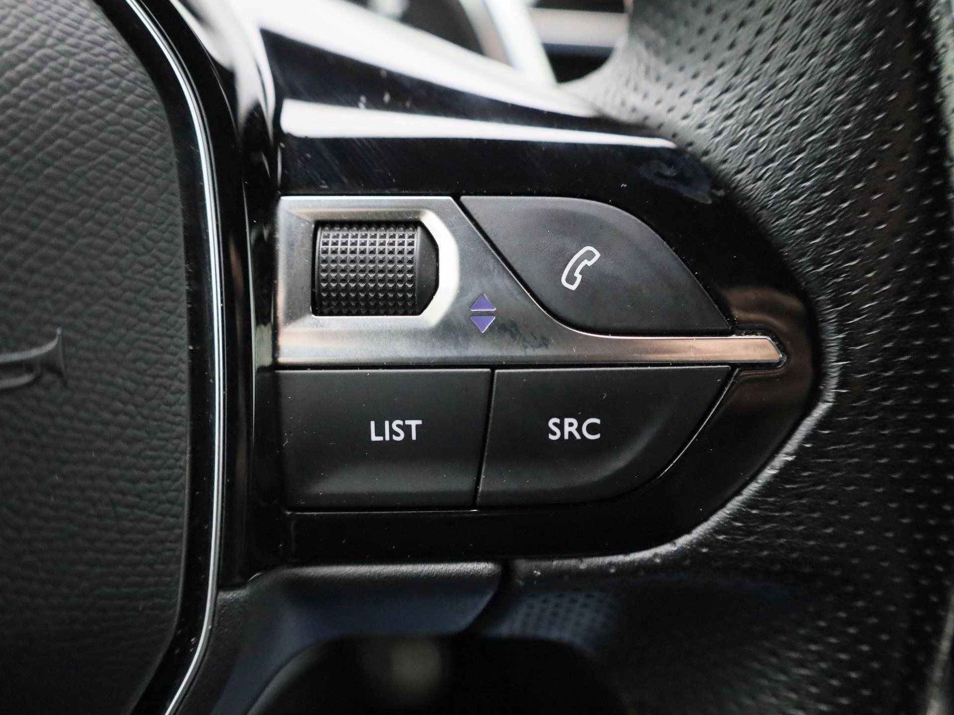 Peugeot-3008-image-17