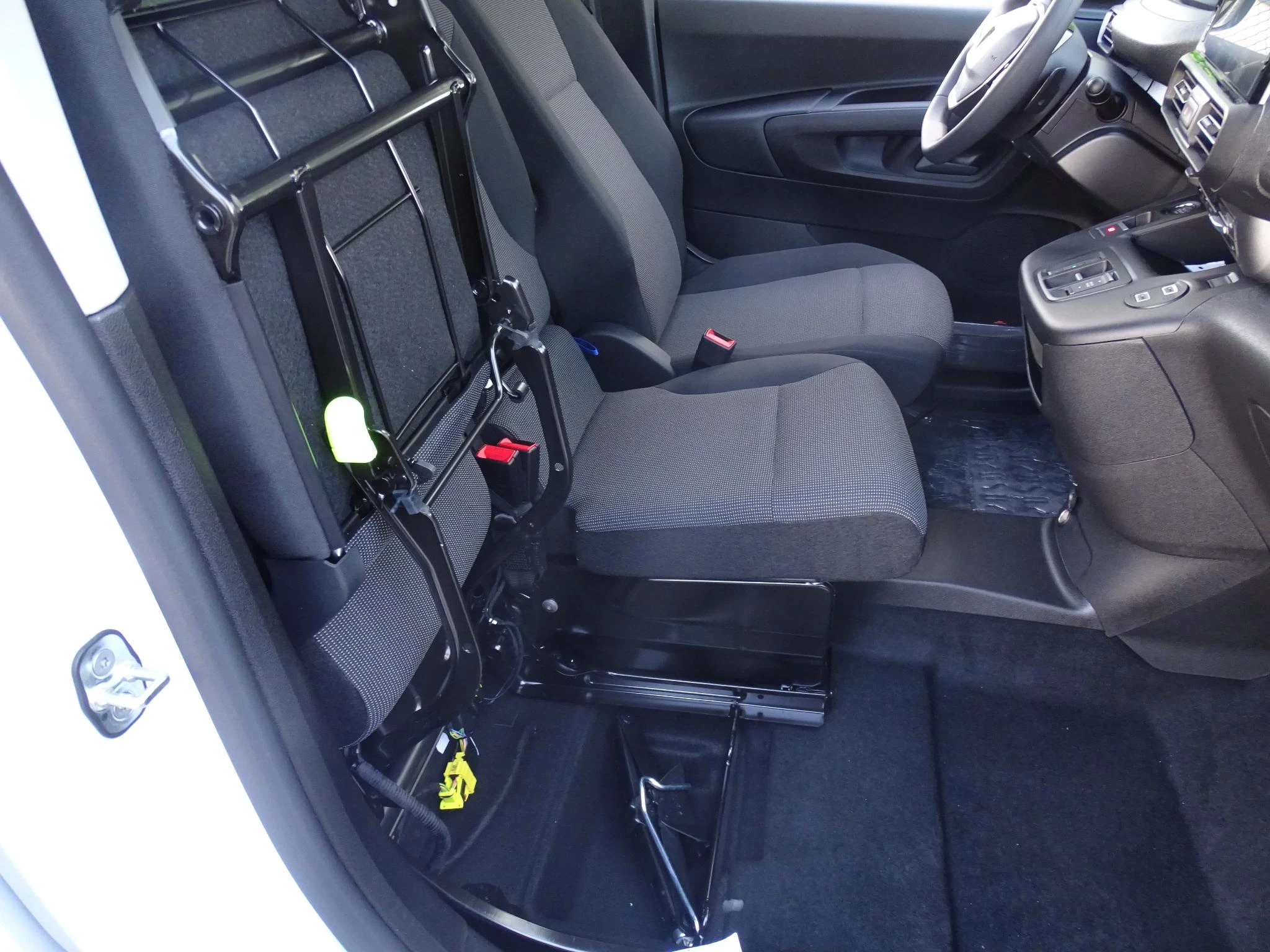 Peugeot-Partner-image-14