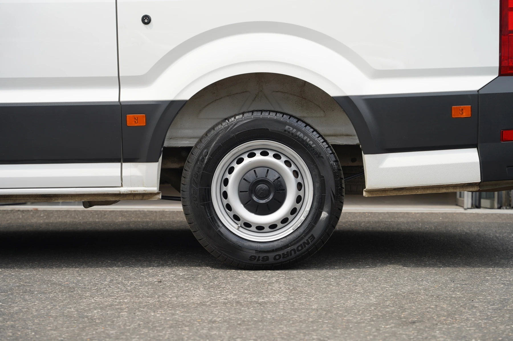 Volkswagen-Crafter-image-33