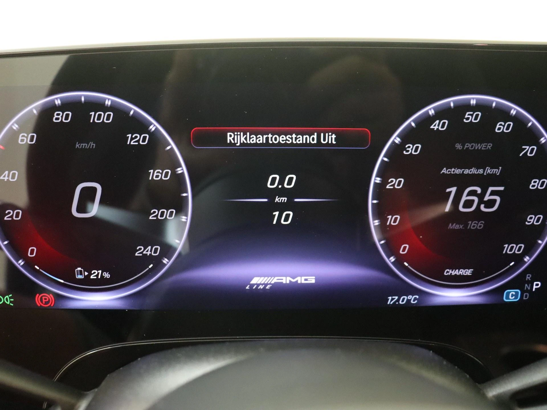 Mercedes-Benz-CLA-image-12