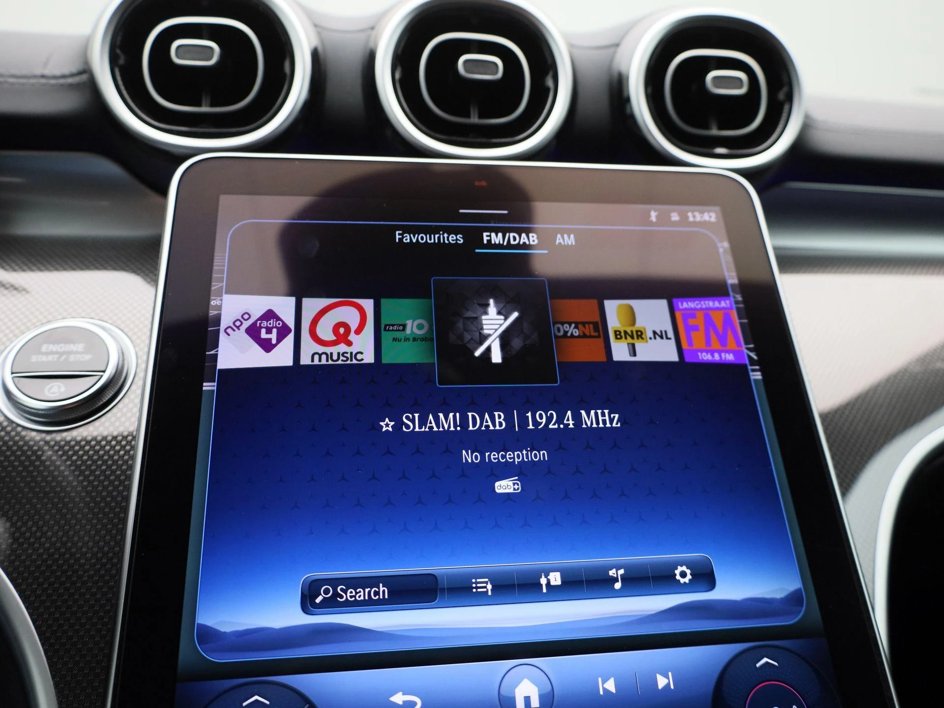 Mercedes-Benz-C-Klasse-image-21
