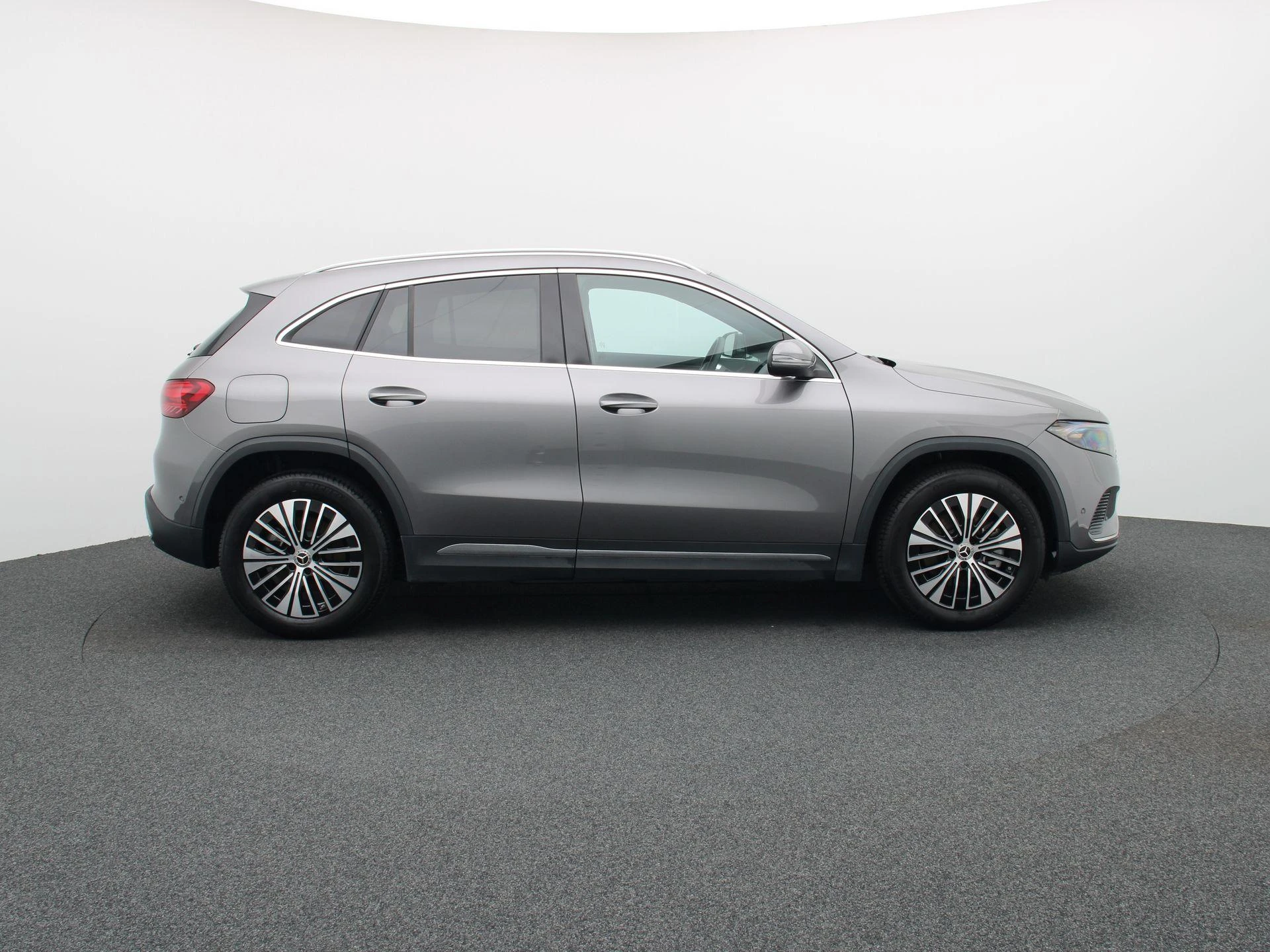 Mercedes-Benz EQA 250+ Business Line