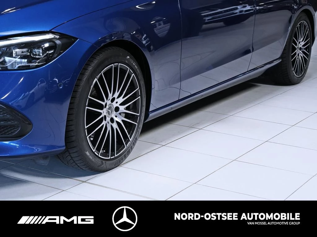 Mercedes-Benz C-Klasse 300 T AVANTGARDE PANO TEMPOMAT SOUND PDC LED AVANTGARDE