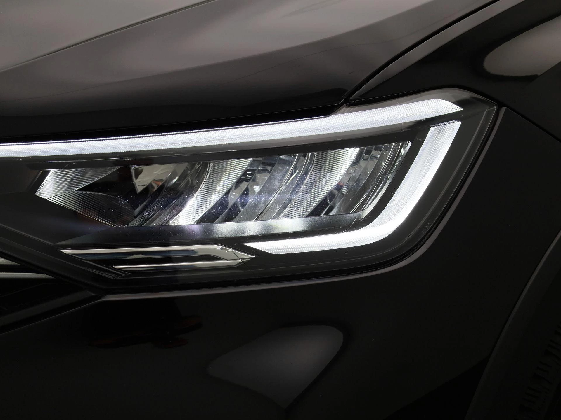 Volkswagen-Taigo-image-13