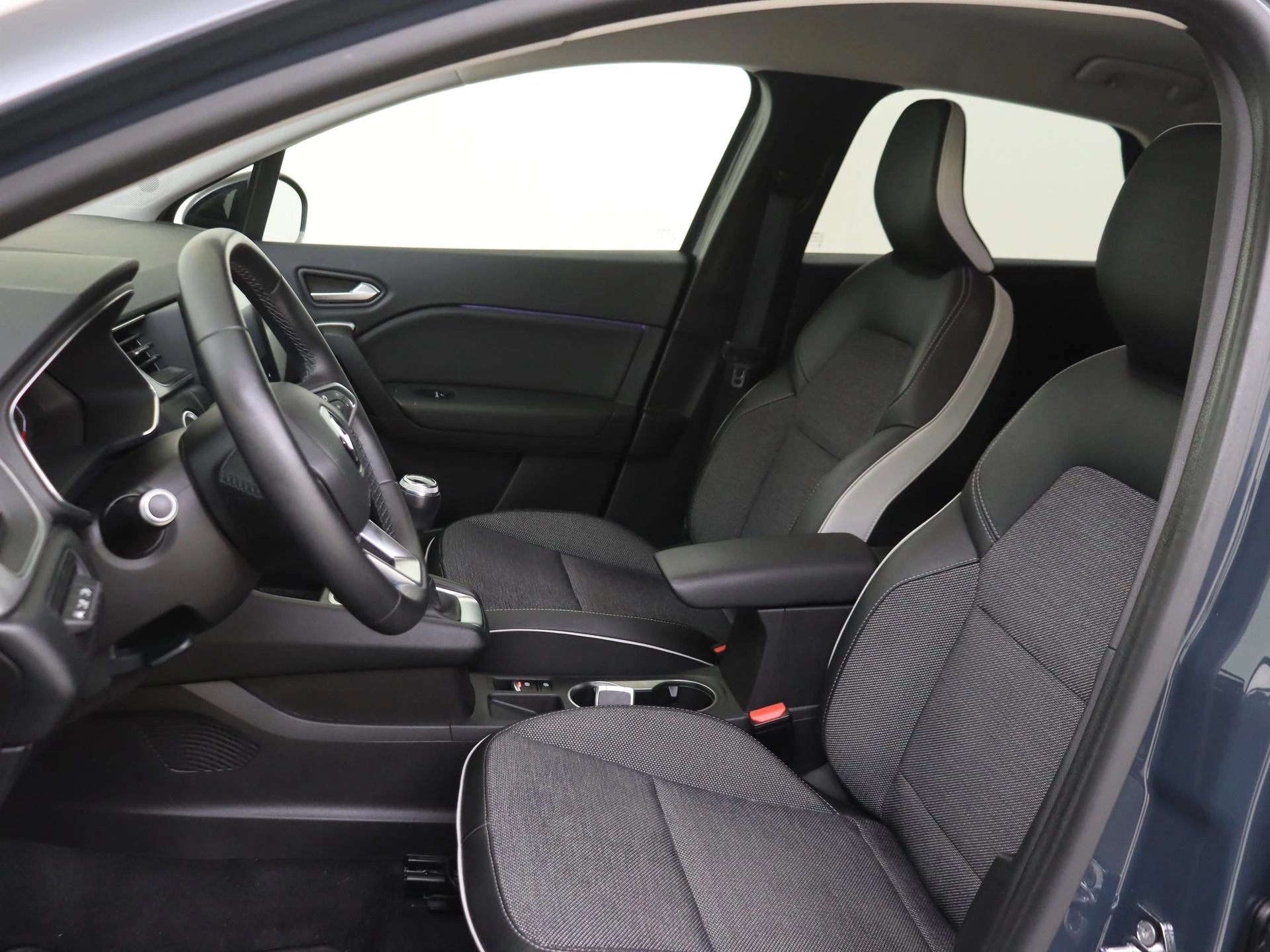 Renault-Captur-image-10