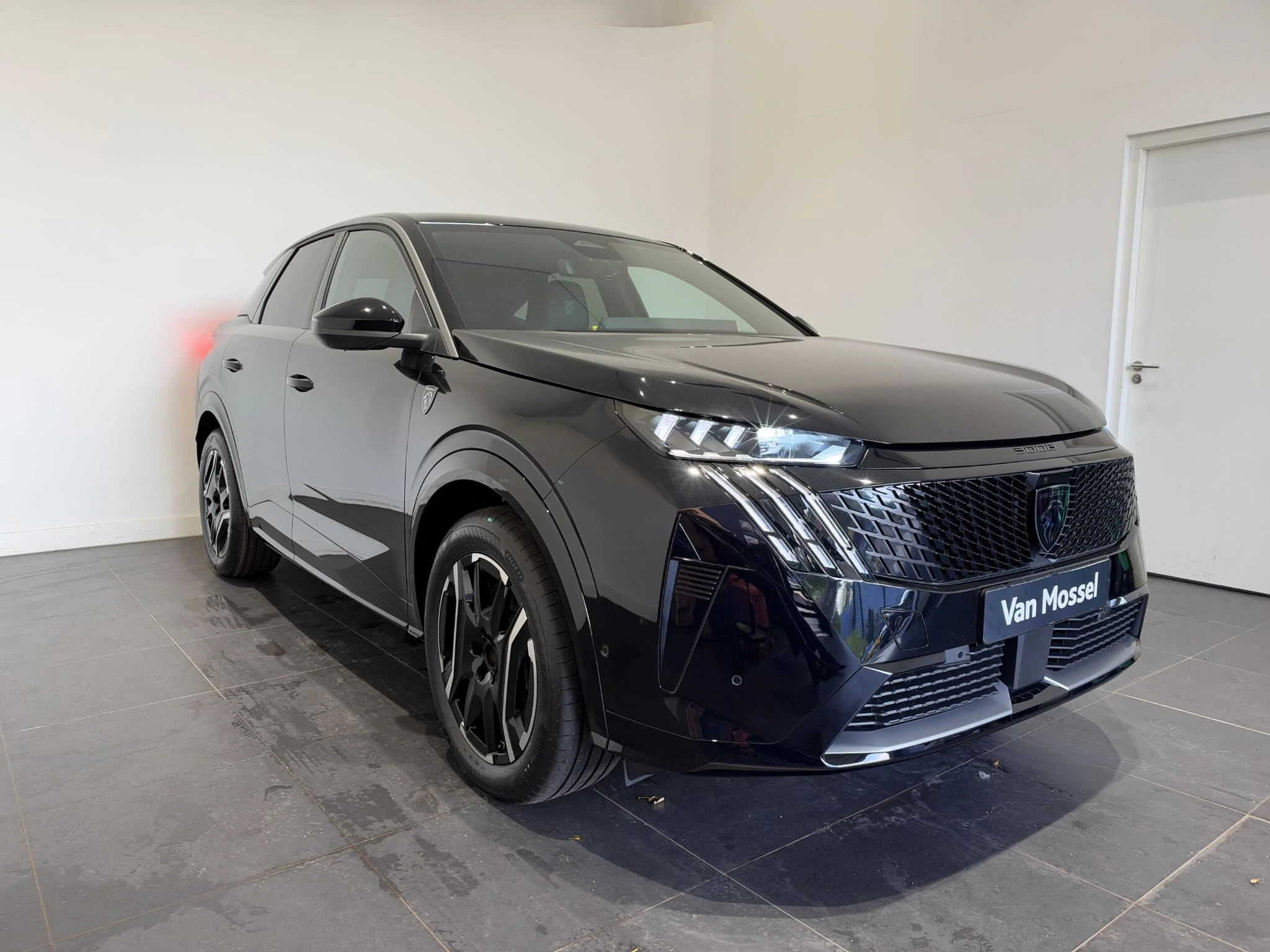 Peugeot-e-3008-image-3