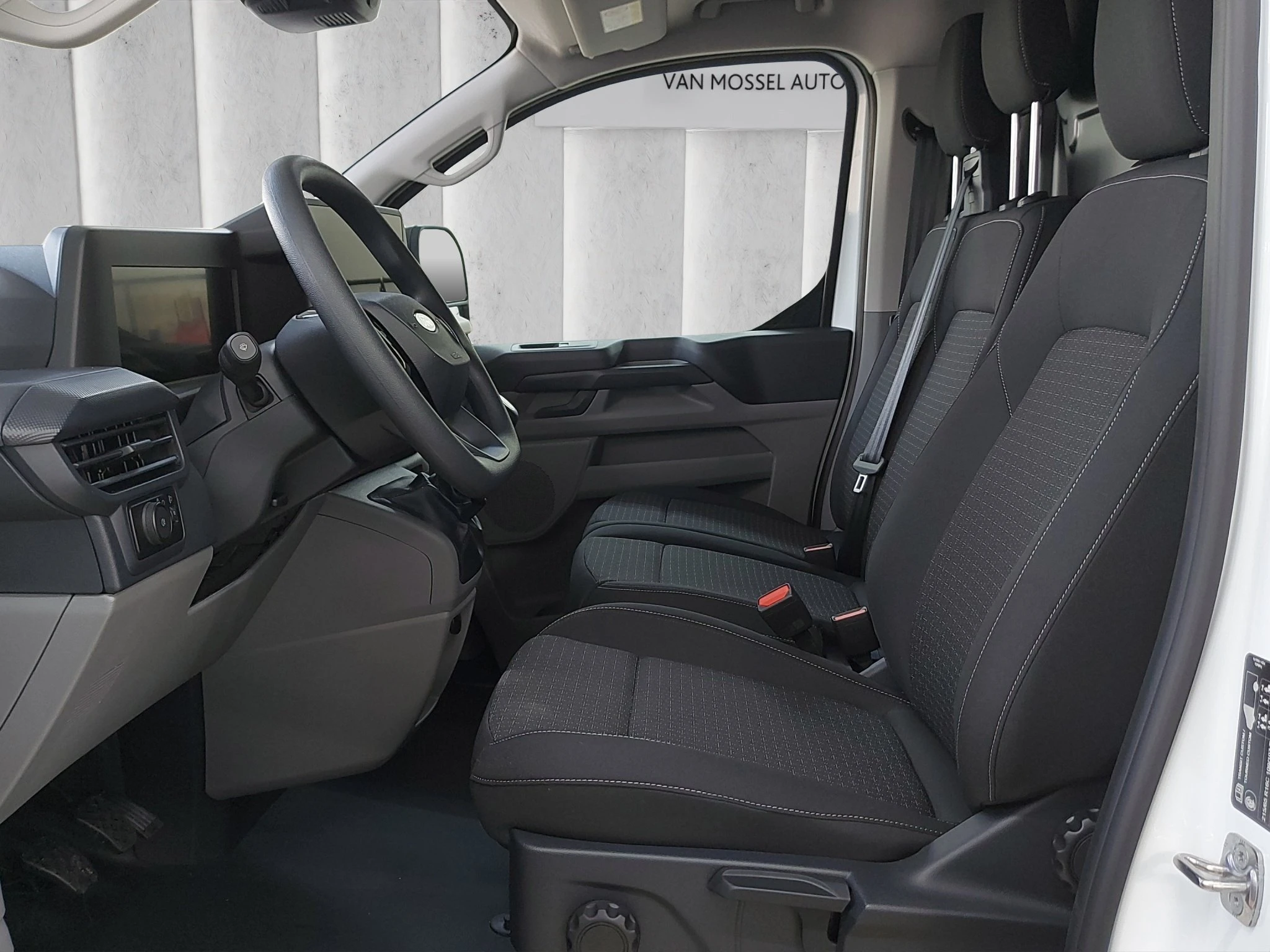 Ford-Transit Custom-image-9
