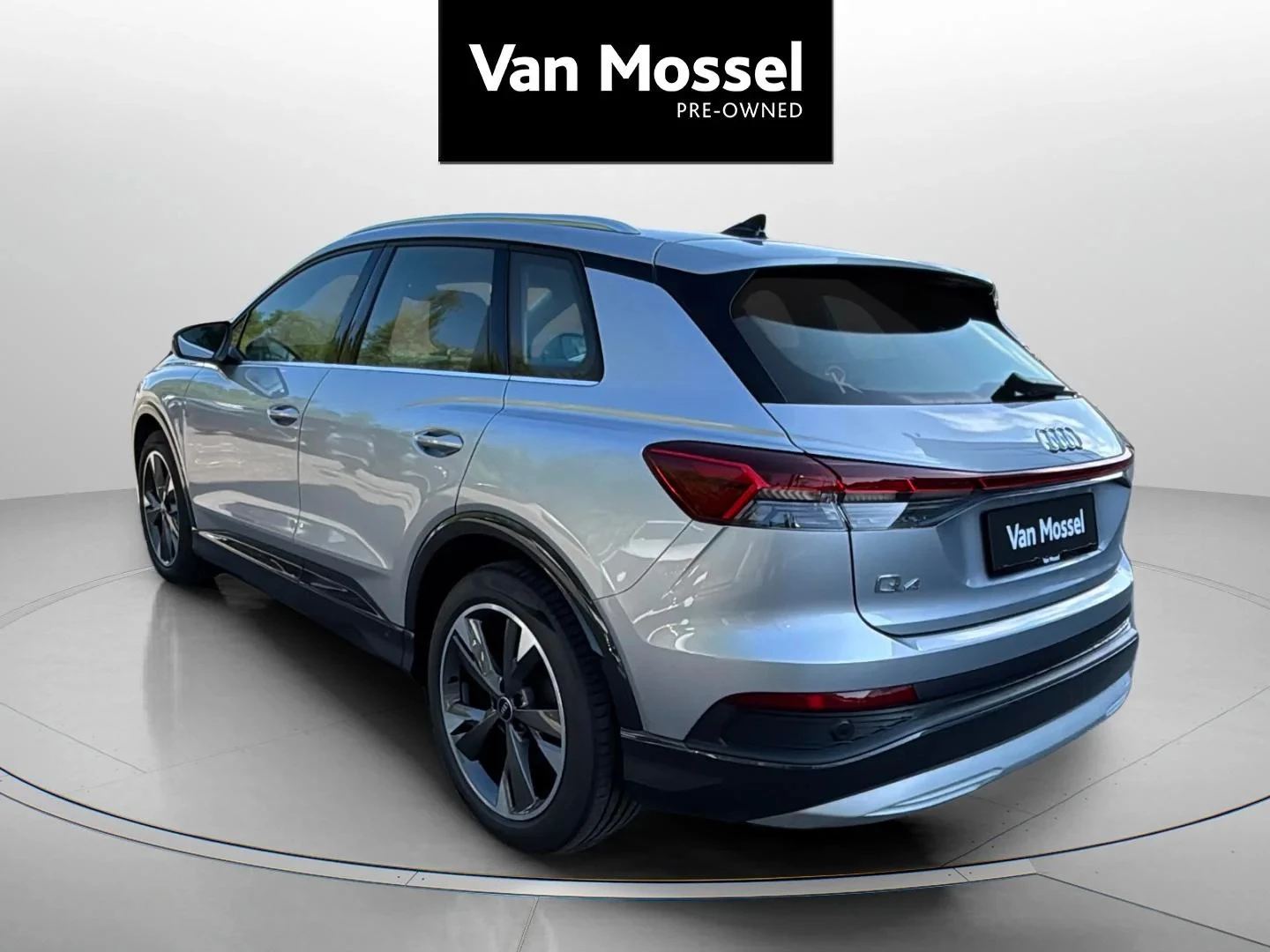 Audi-Q4 e-tron-image-2