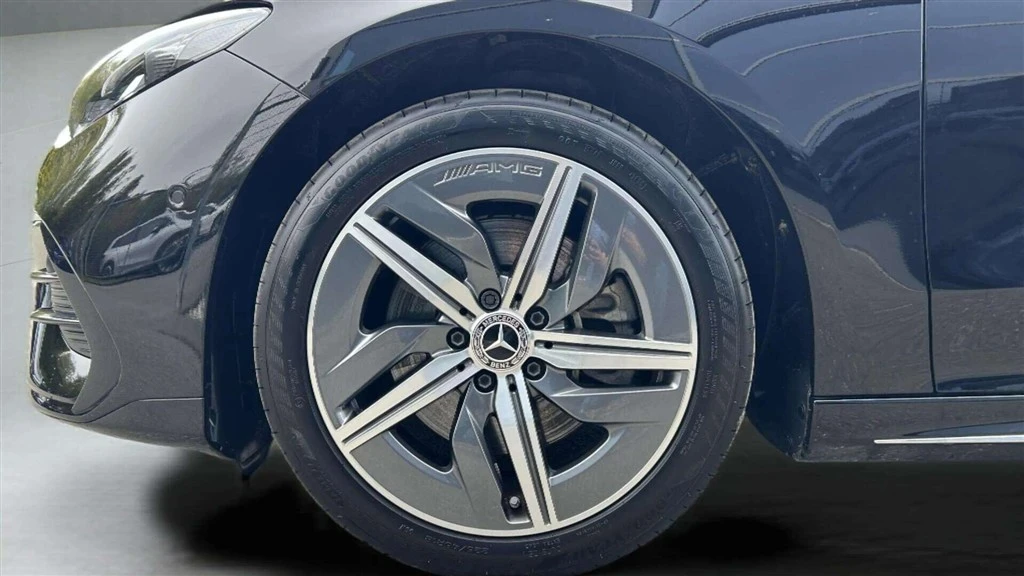 Mercedes-Benz-CLA-image-12