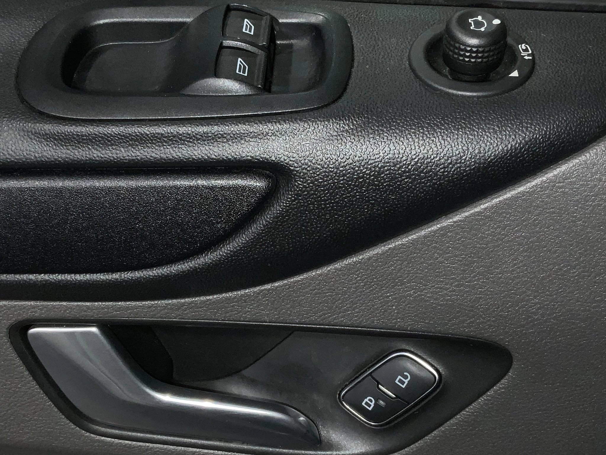 Ford-Transit Custom-image-14