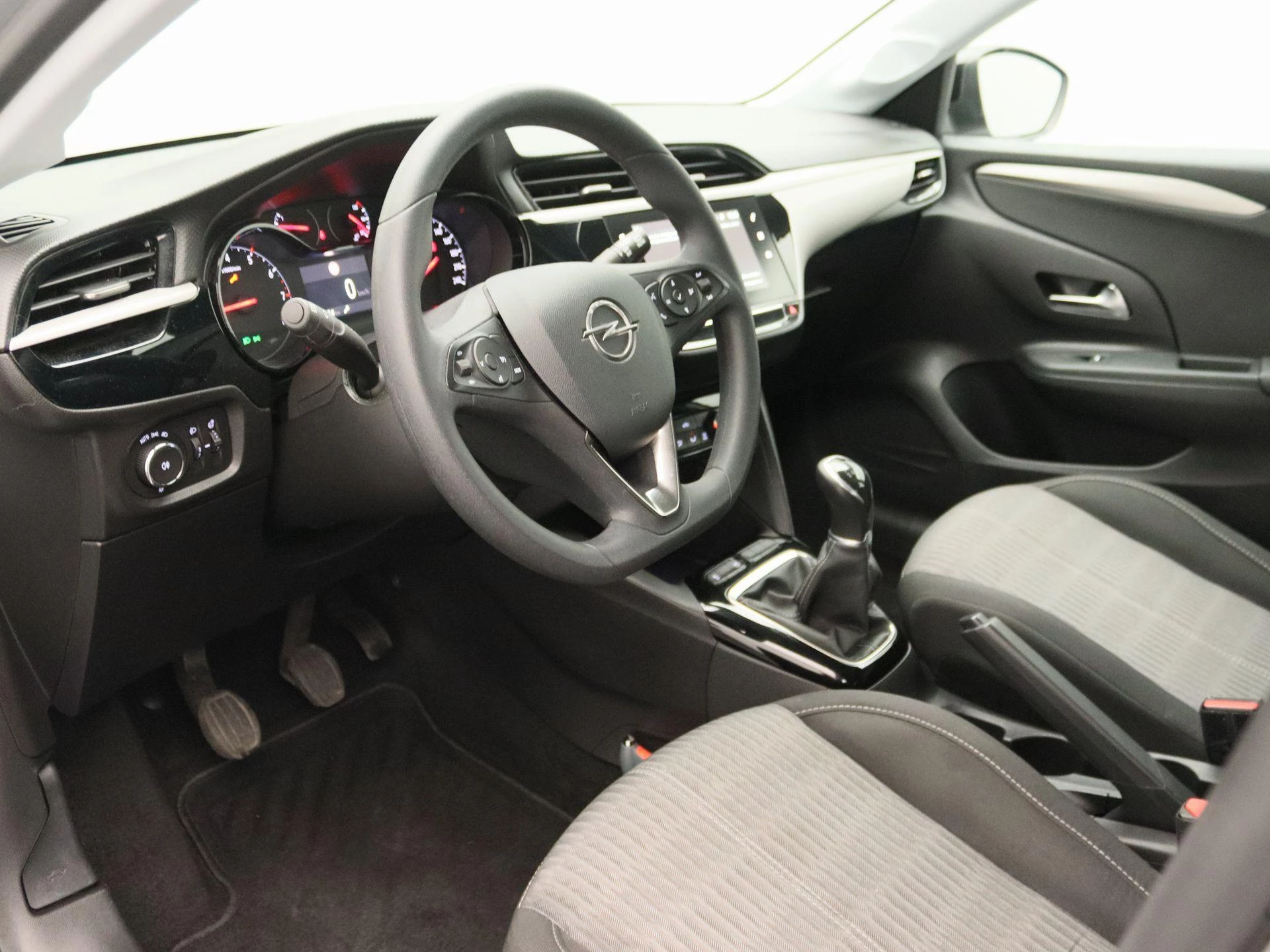 Opel-Corsa-image-20