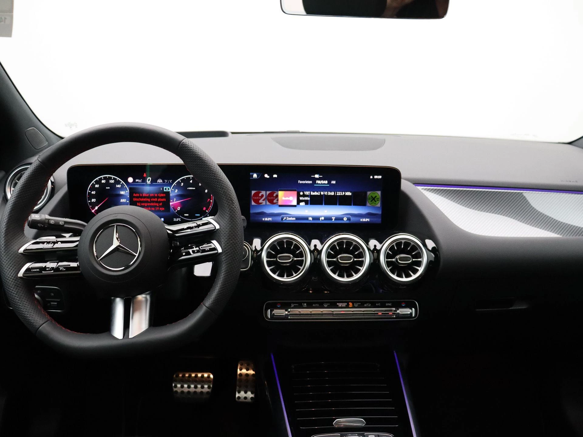 Mercedes-Benz B-Klasse 220 4MATIC AMG Line + PREMIUM PLUS PACK + CARPLAY + PANO +