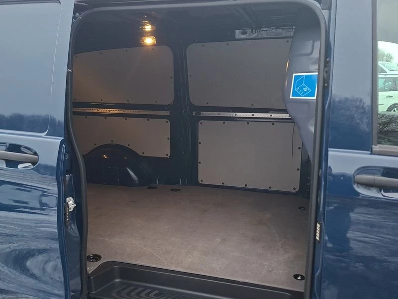 Mercedes-Benz Vito 116 EXTRALANG NEUES MODELL AHK NAVI KAMERA