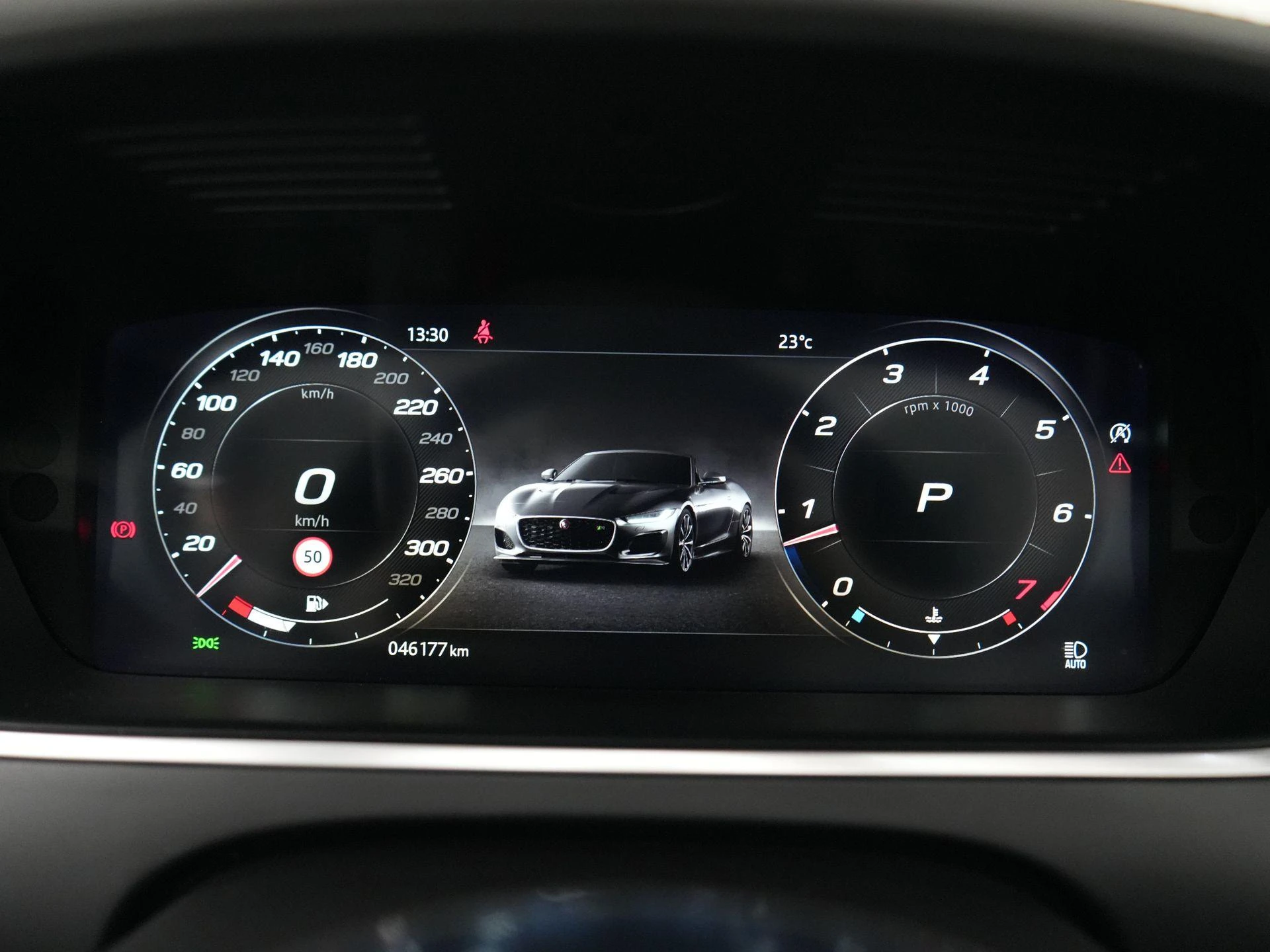 Jaguar F-TYPE P300 RWD First Edition