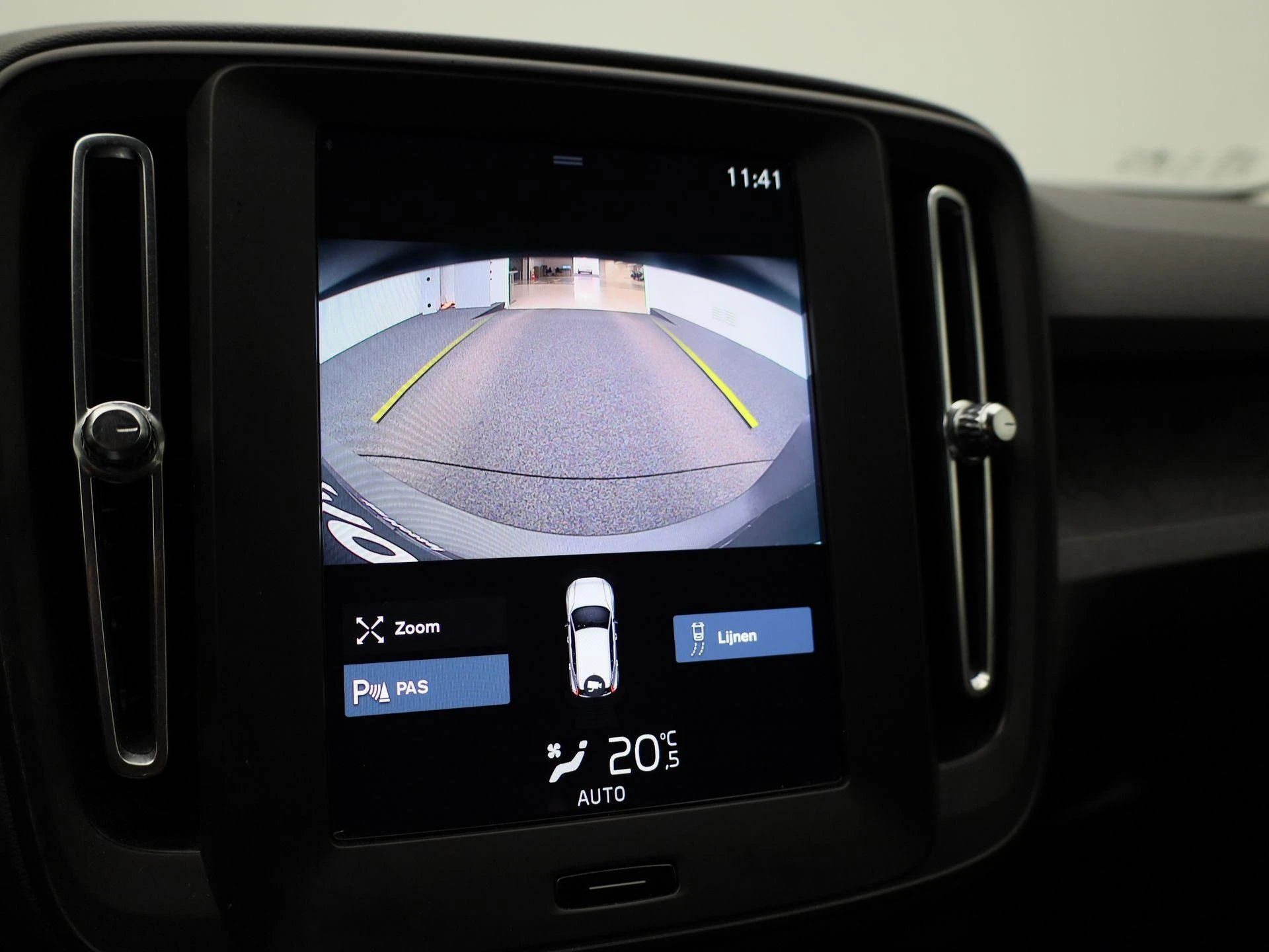 Volvo-XC40-image-28