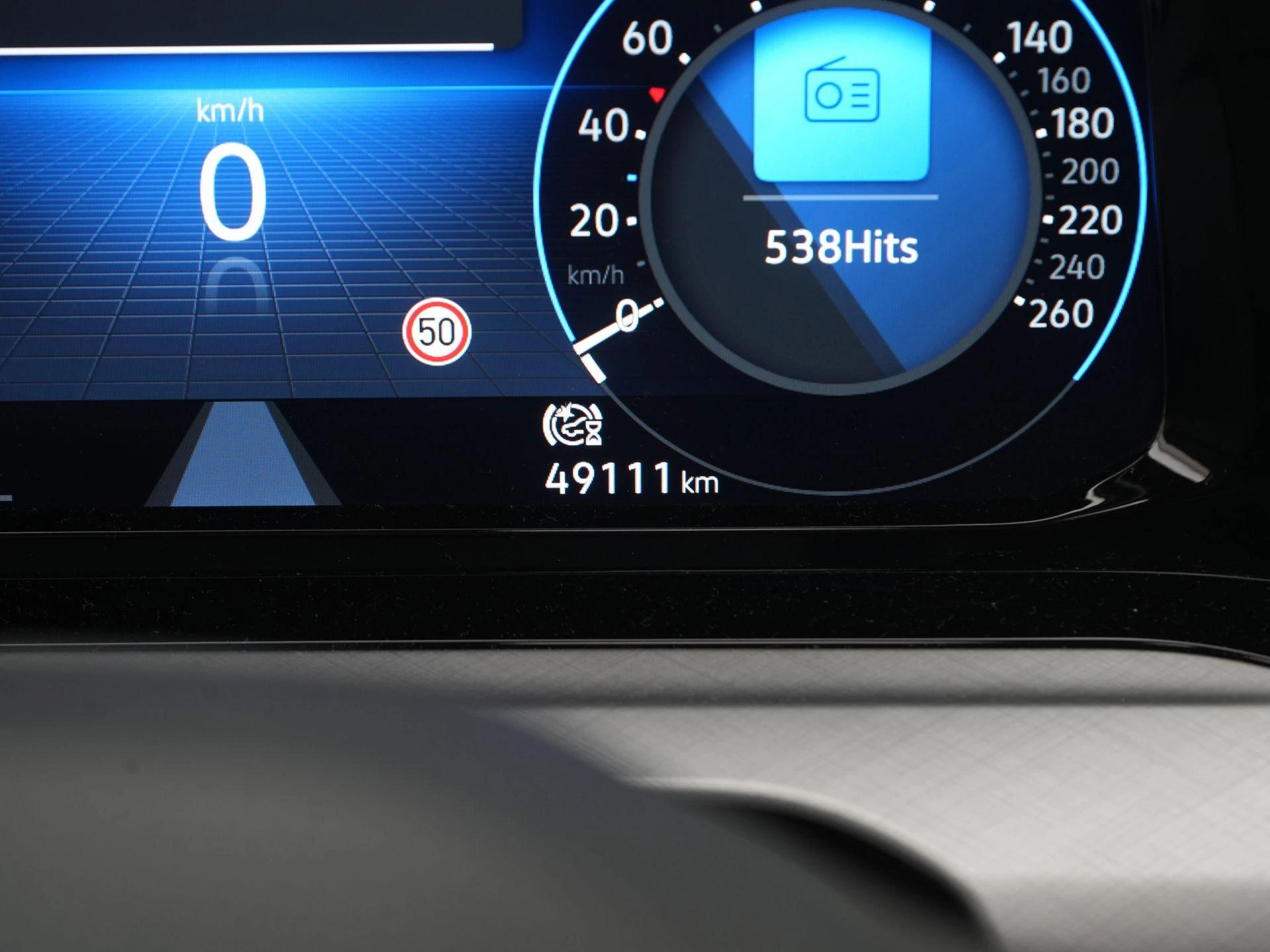 Volkswagen-Golf-image-36