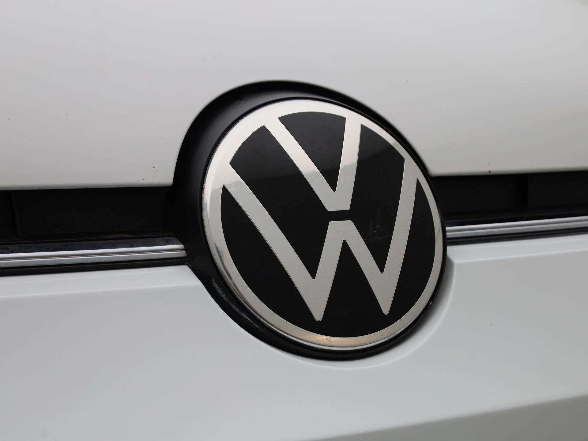 Volkswagen-up!-image-30