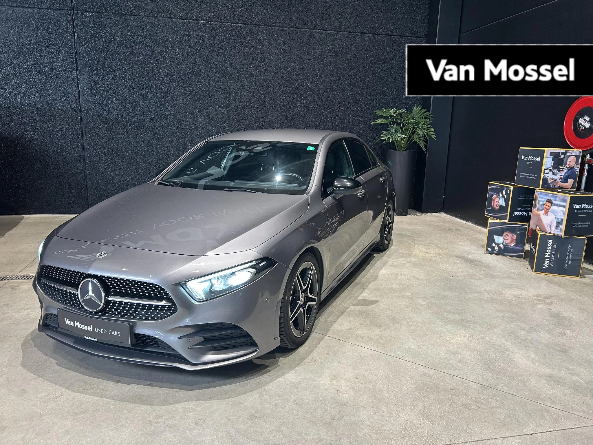 Mercedes-Benz-A-Klasse-image-0