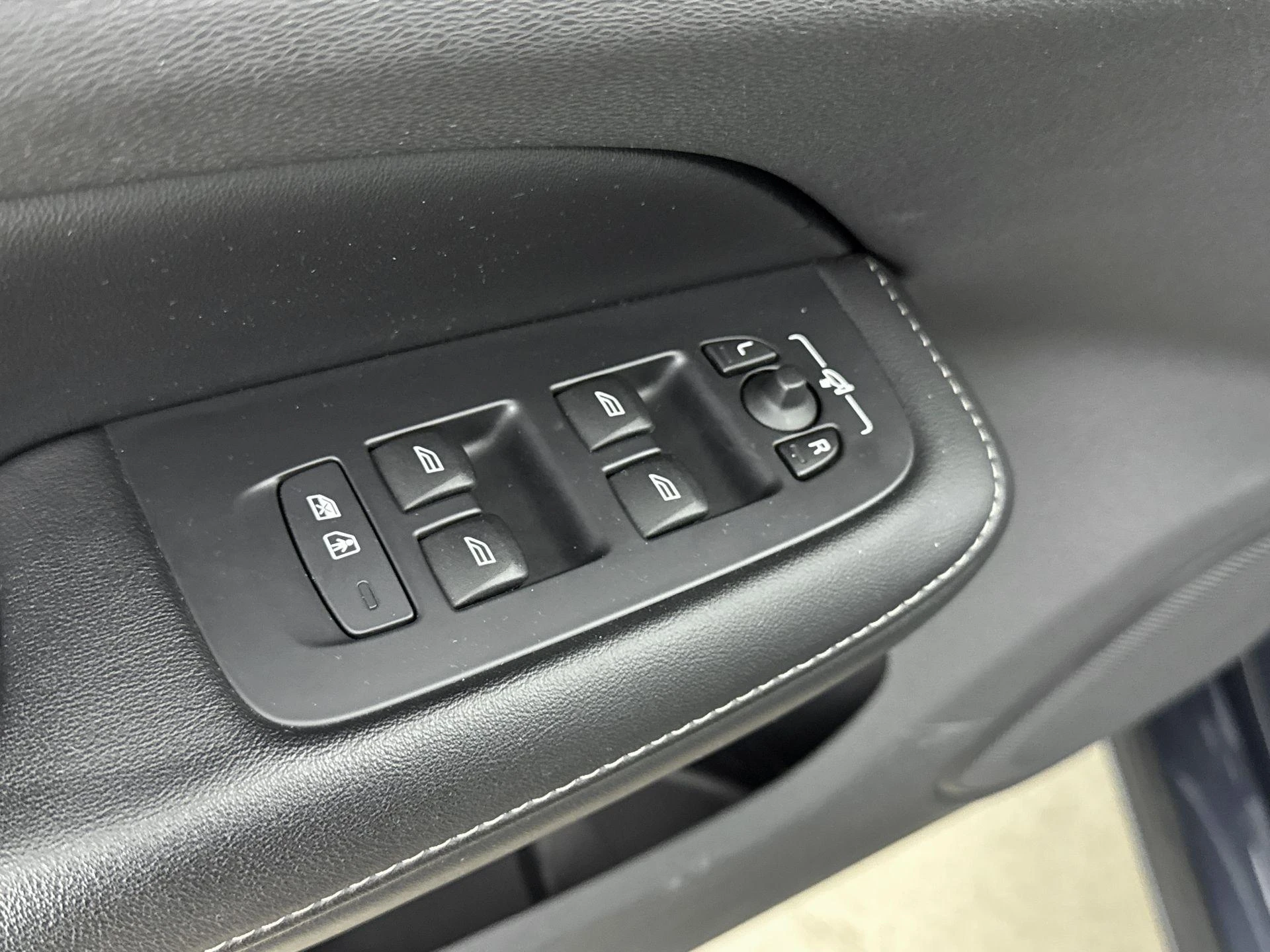 Volvo-V60-image-9