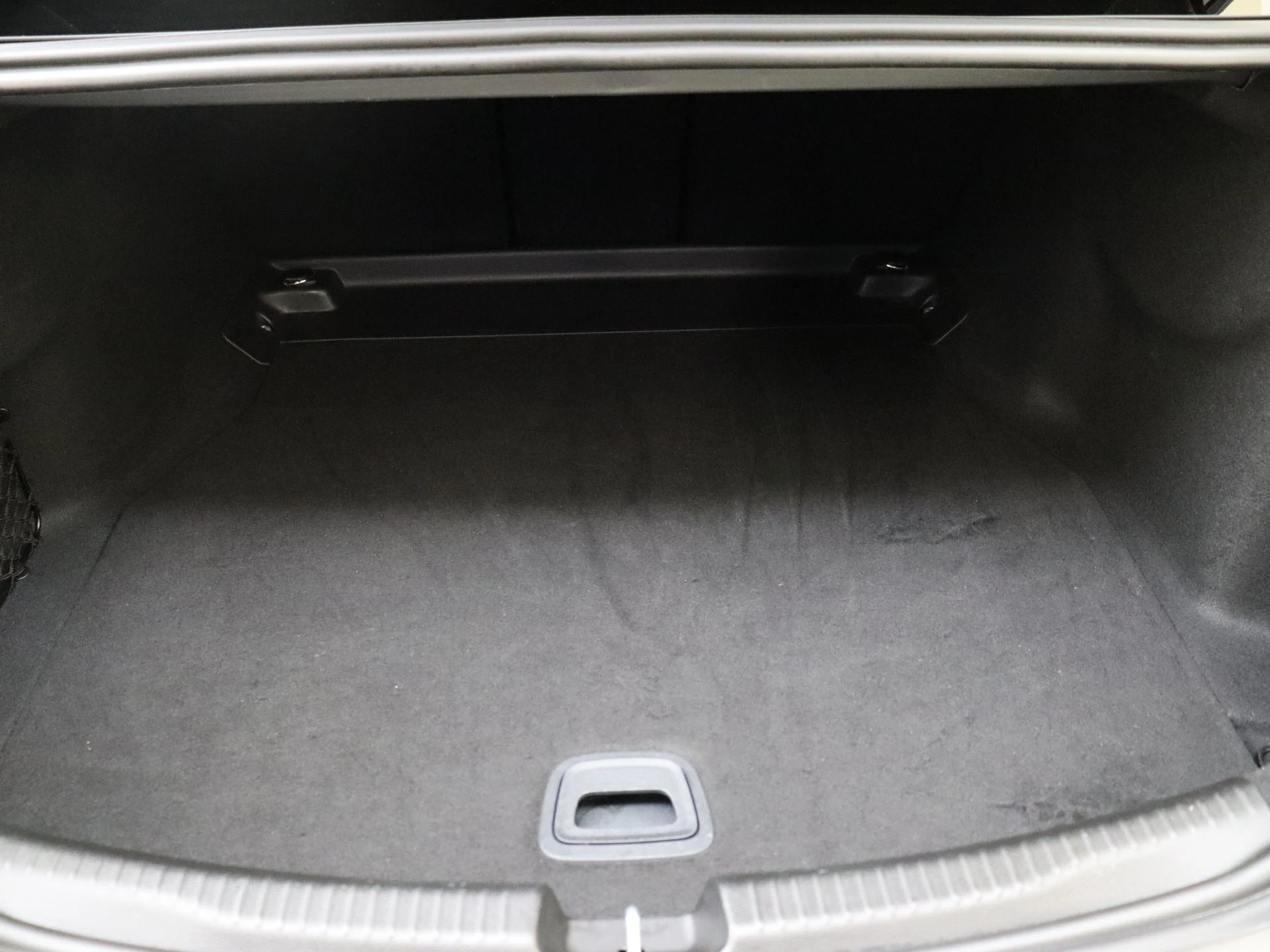 Mercedes-Benz-C-Klasse-image-30