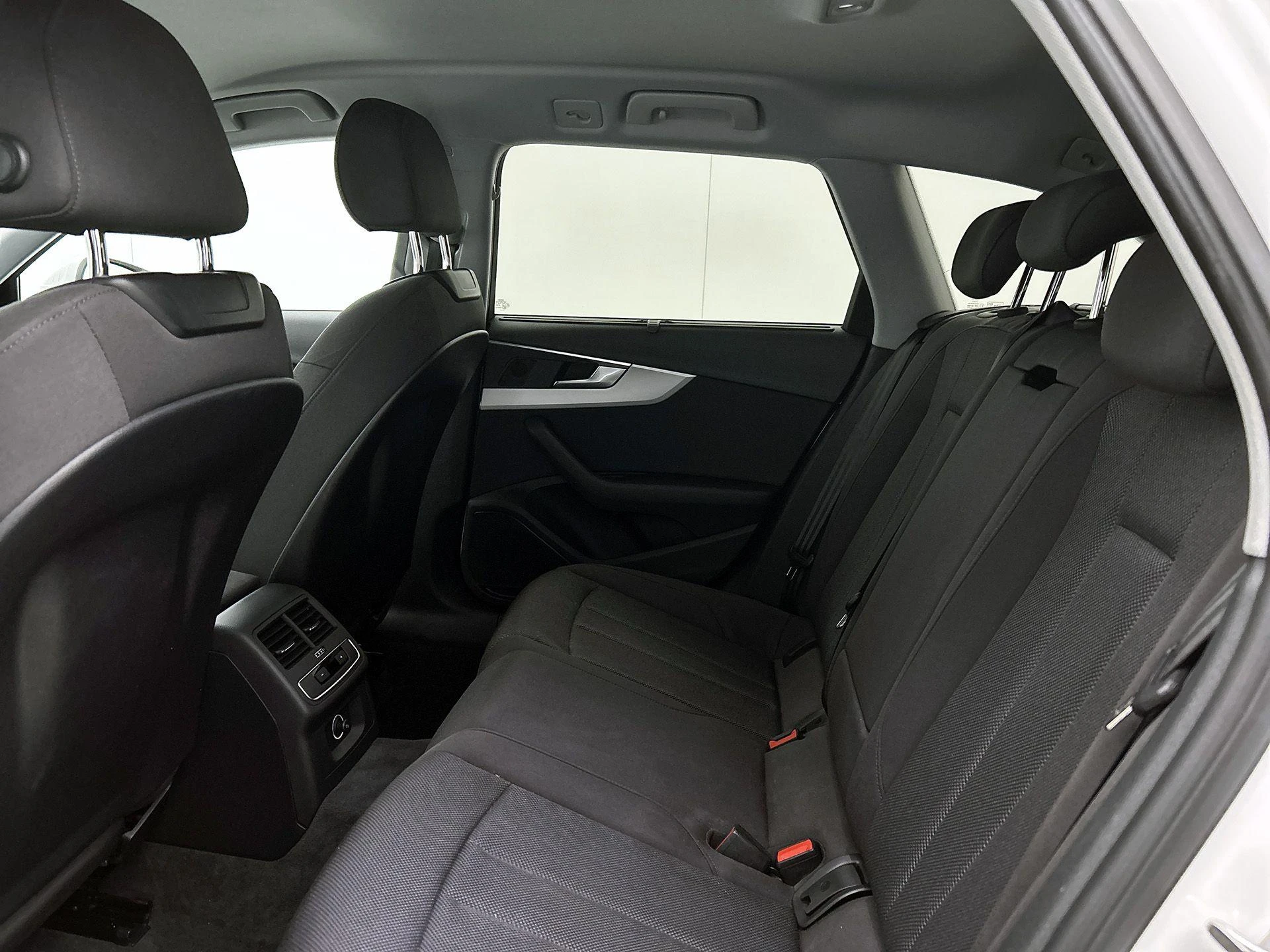 Audi-A4-image-26