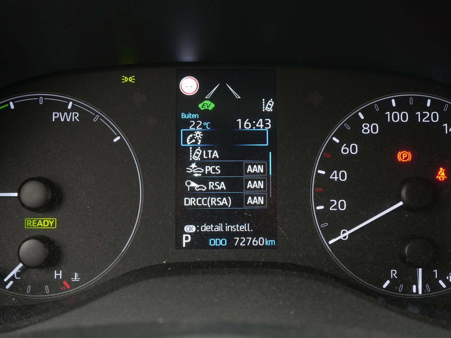 Toyota-Yaris-image-16