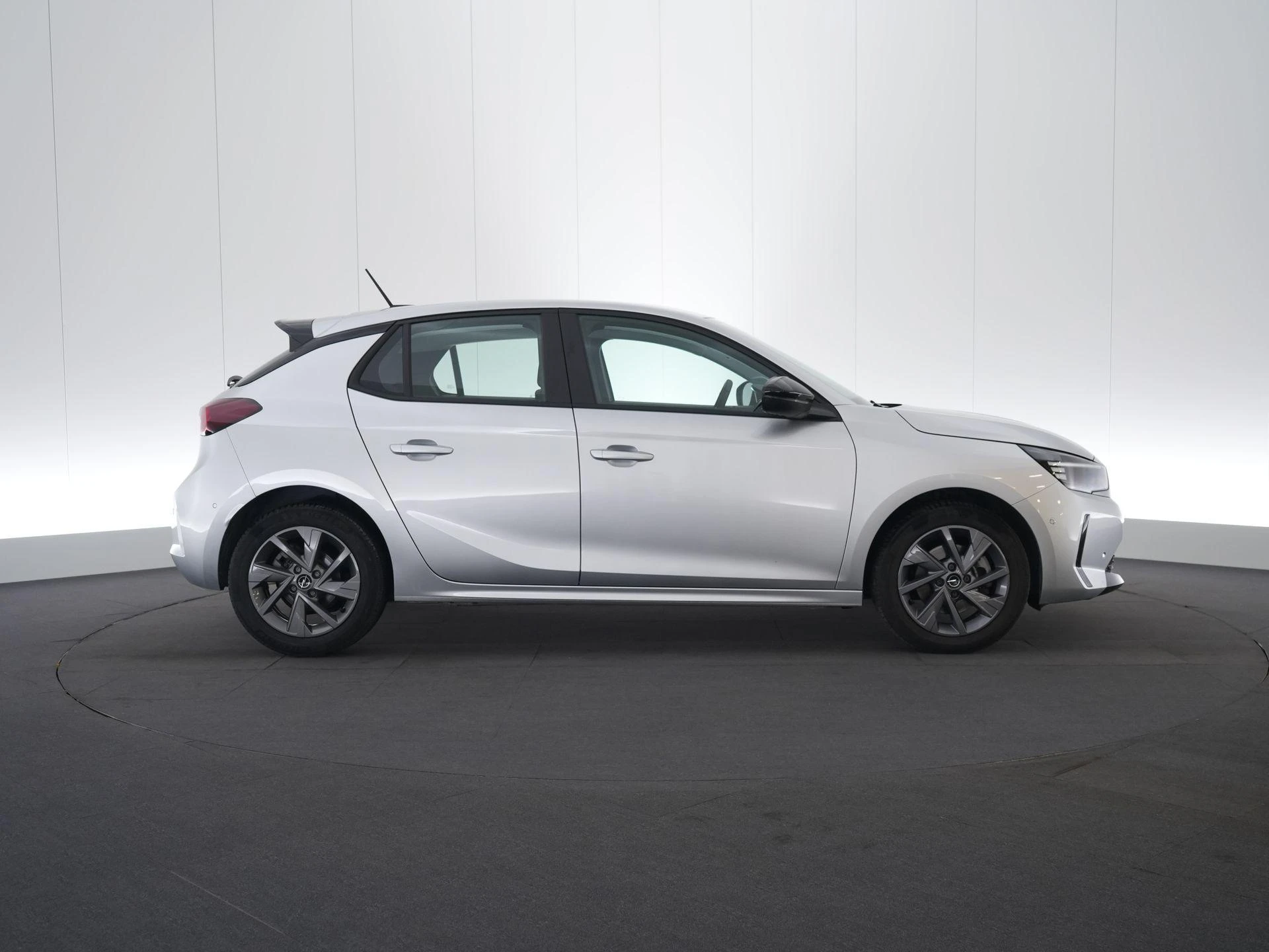 Opel-Corsa-image-5