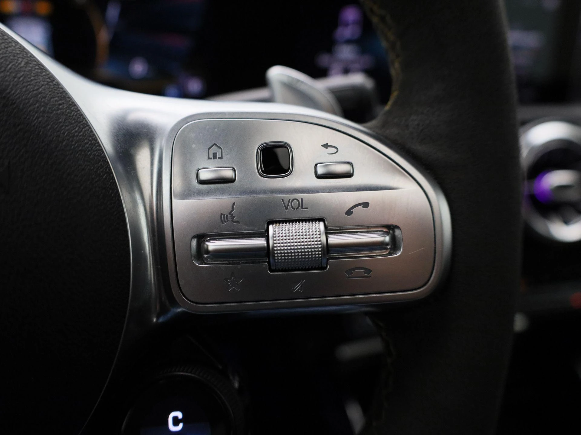Mercedes-Benz A-Klasse AMG 45 S 4MATIC+ Edition 1
