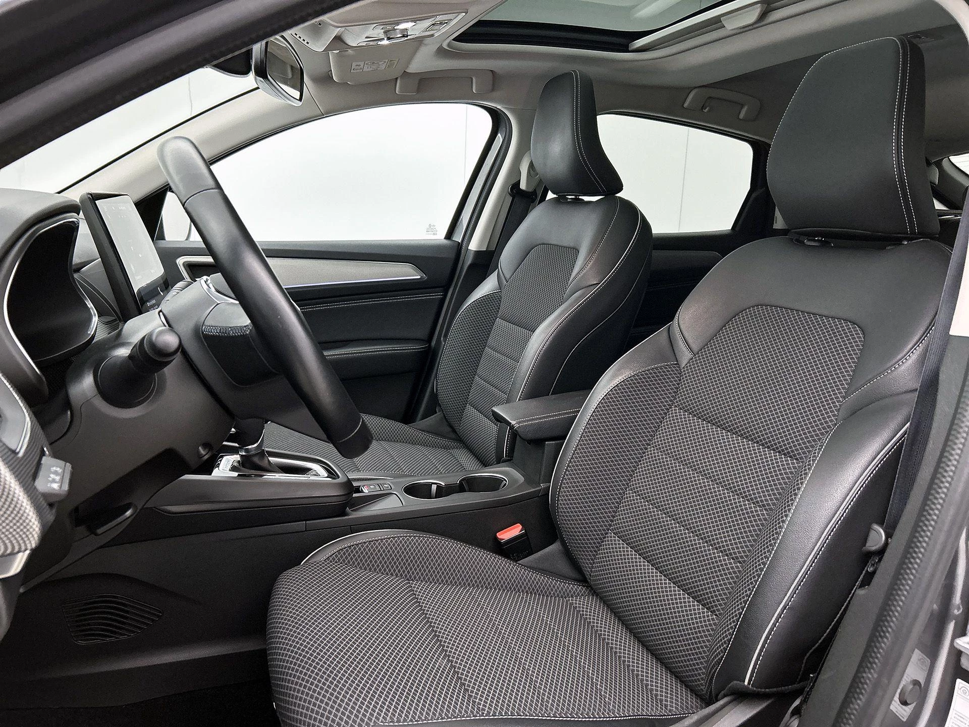 Renault Arkana 1.6 E-Tech Hybrid 145 Intens