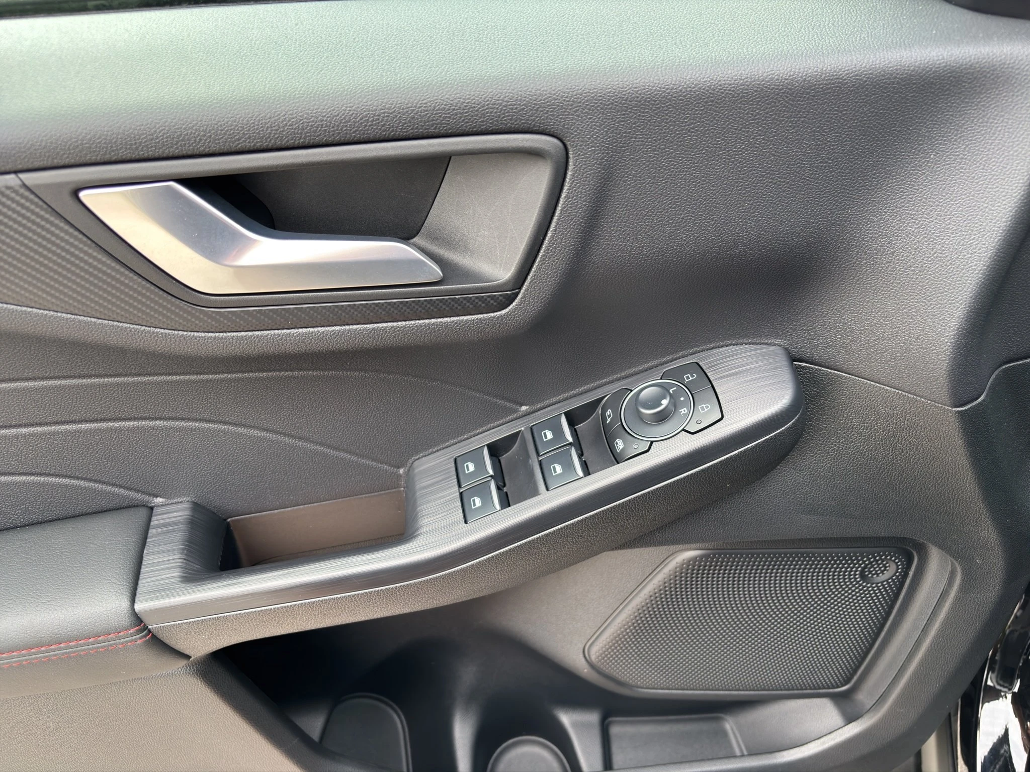 Ford-Kuga-image-16