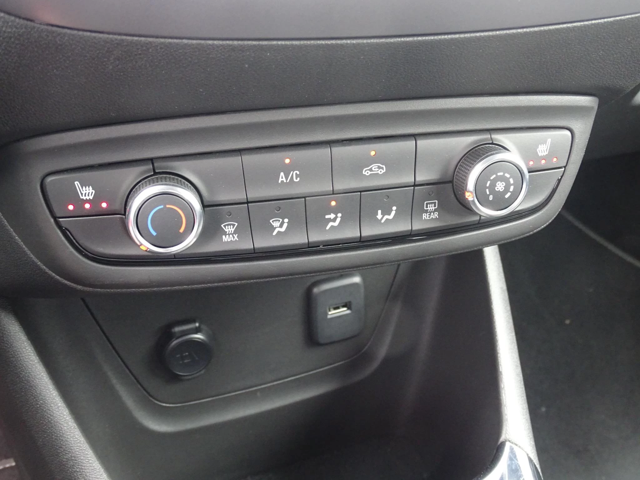 Opel Crossland 1.2T Edition+winterpack+camera