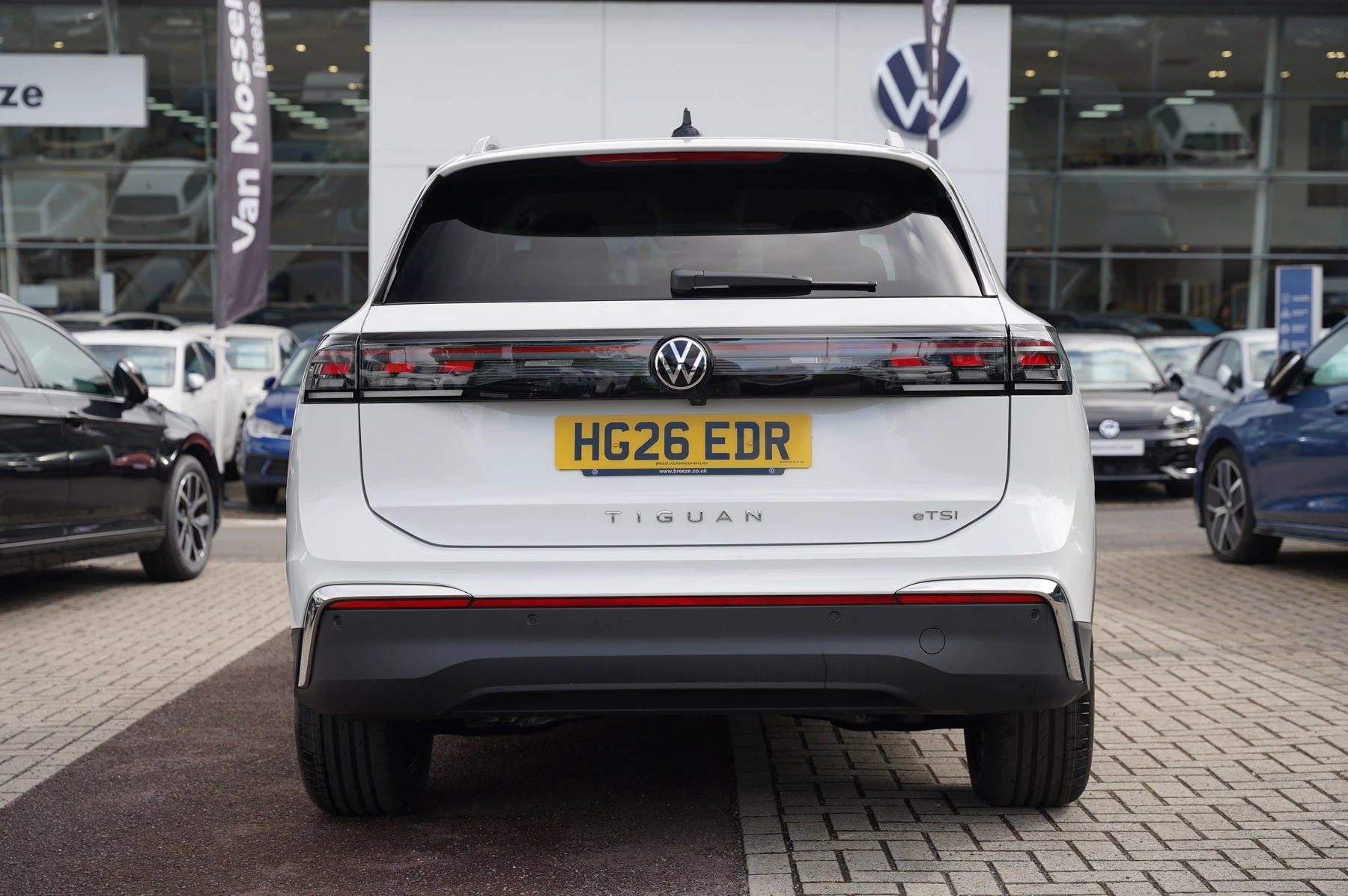 Volkswagen-Tiguan-image-11
