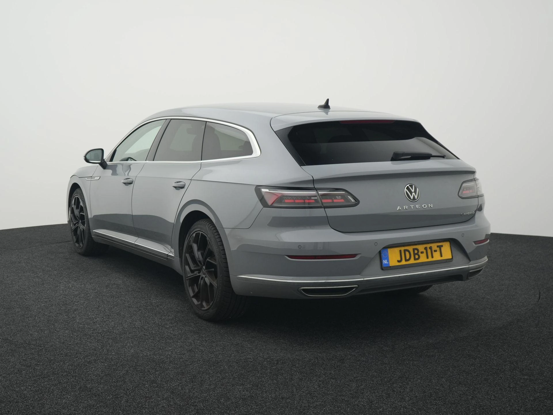 Volkswagen-Arteon-image-1