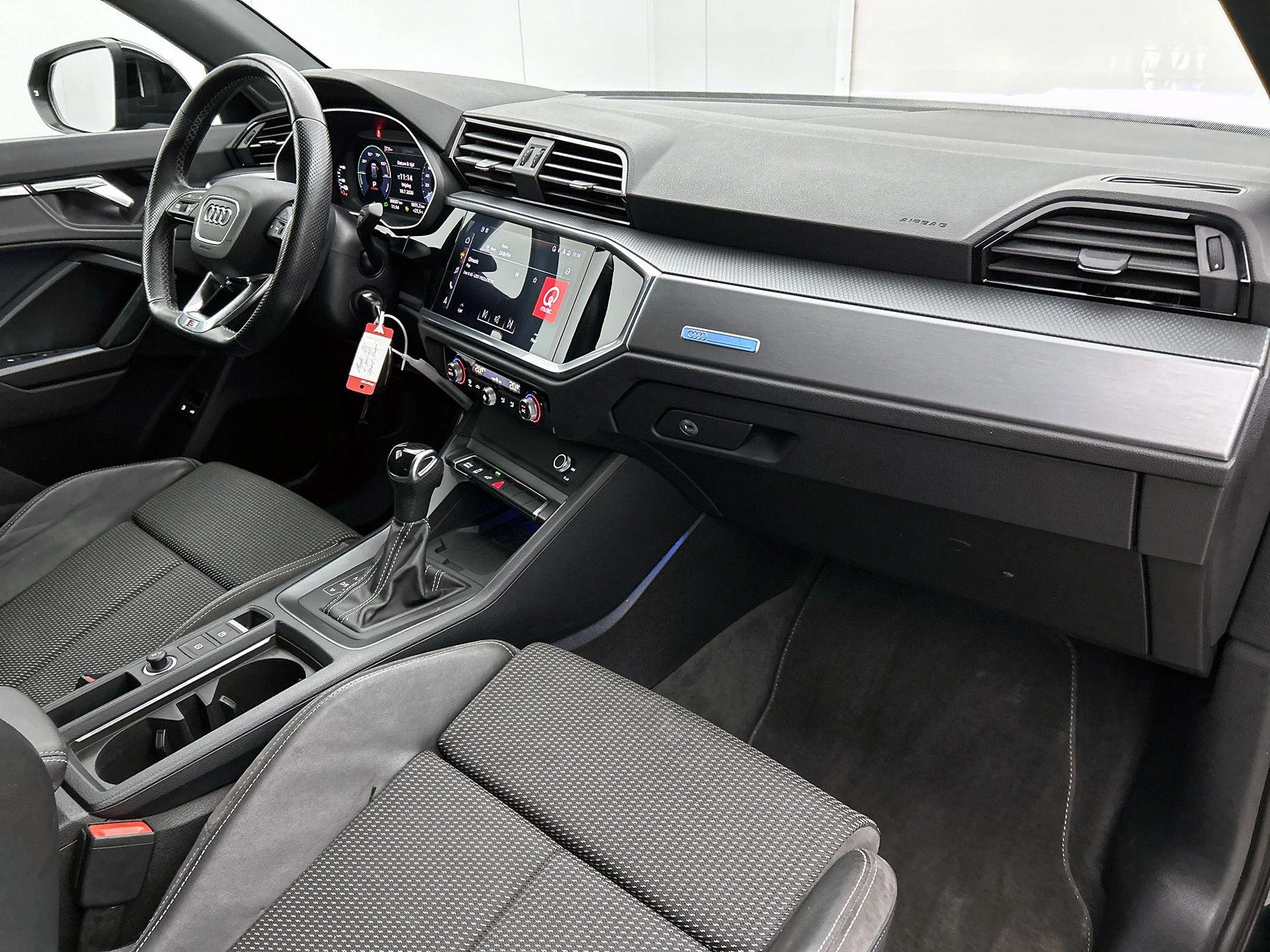 Audi-Q3-image-15