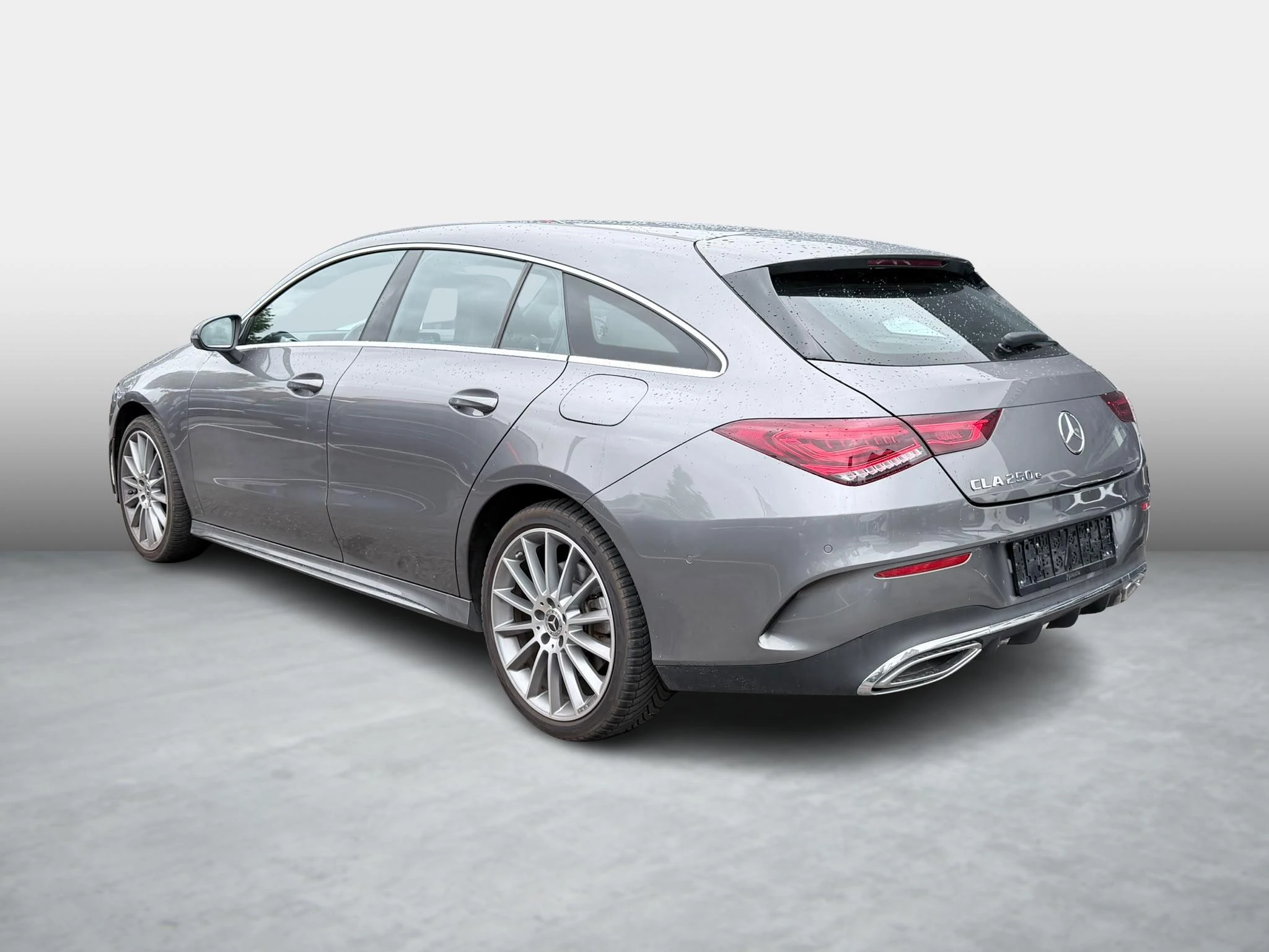 Mercedes-Benz-CLA-image-1