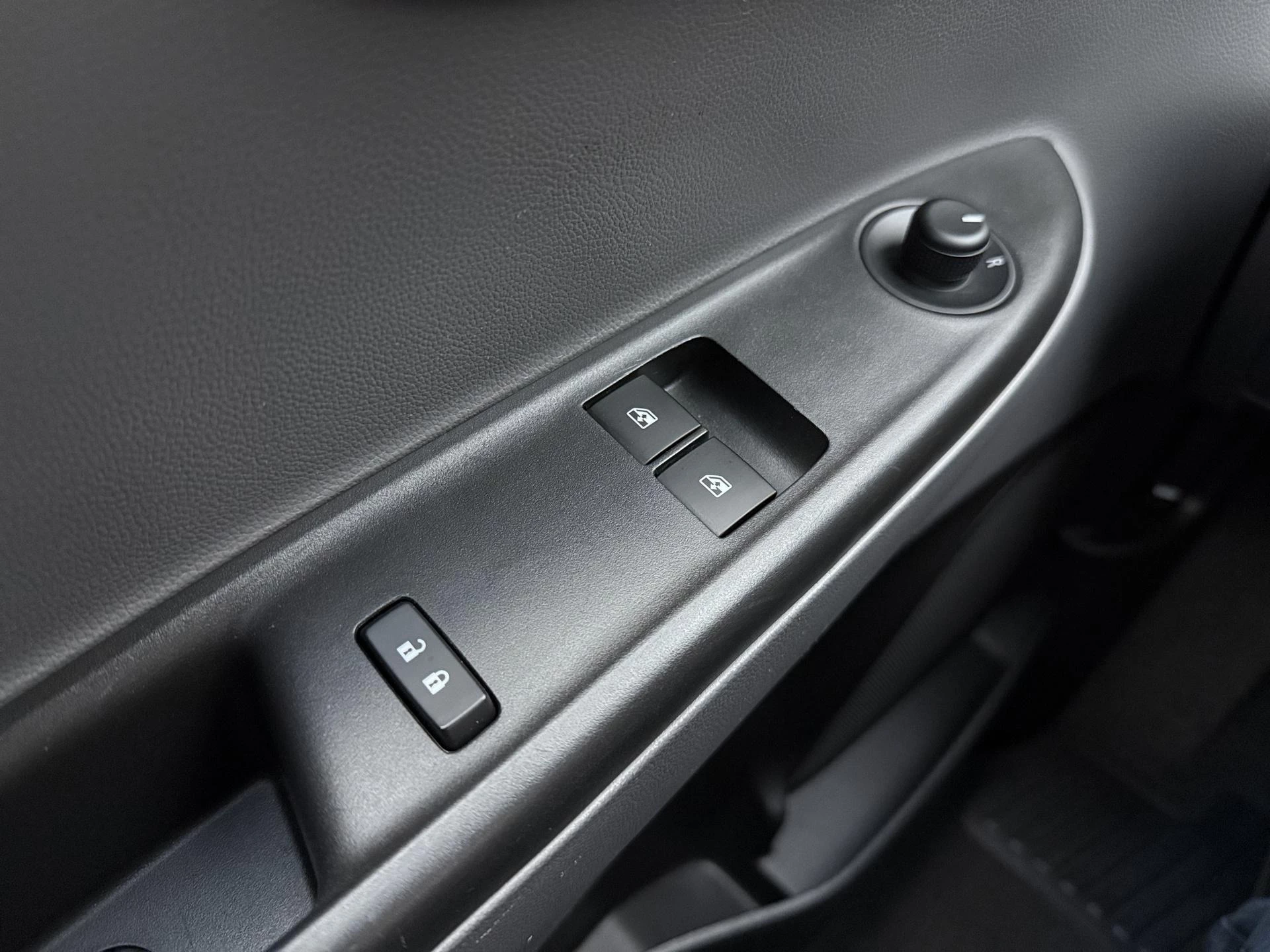Opel-KARL-image-11