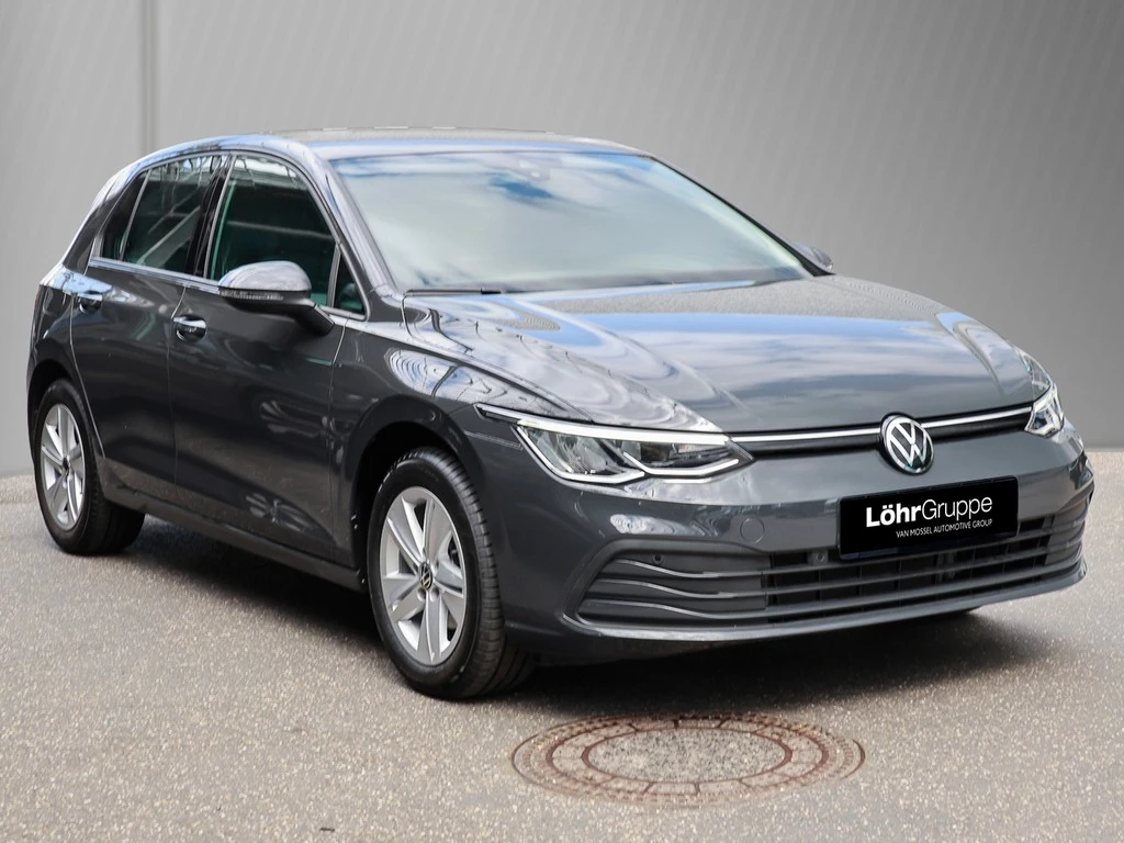 Volkswagen Golf VIII 1.5 eTSI DSG Life Navi/SHZ/LED