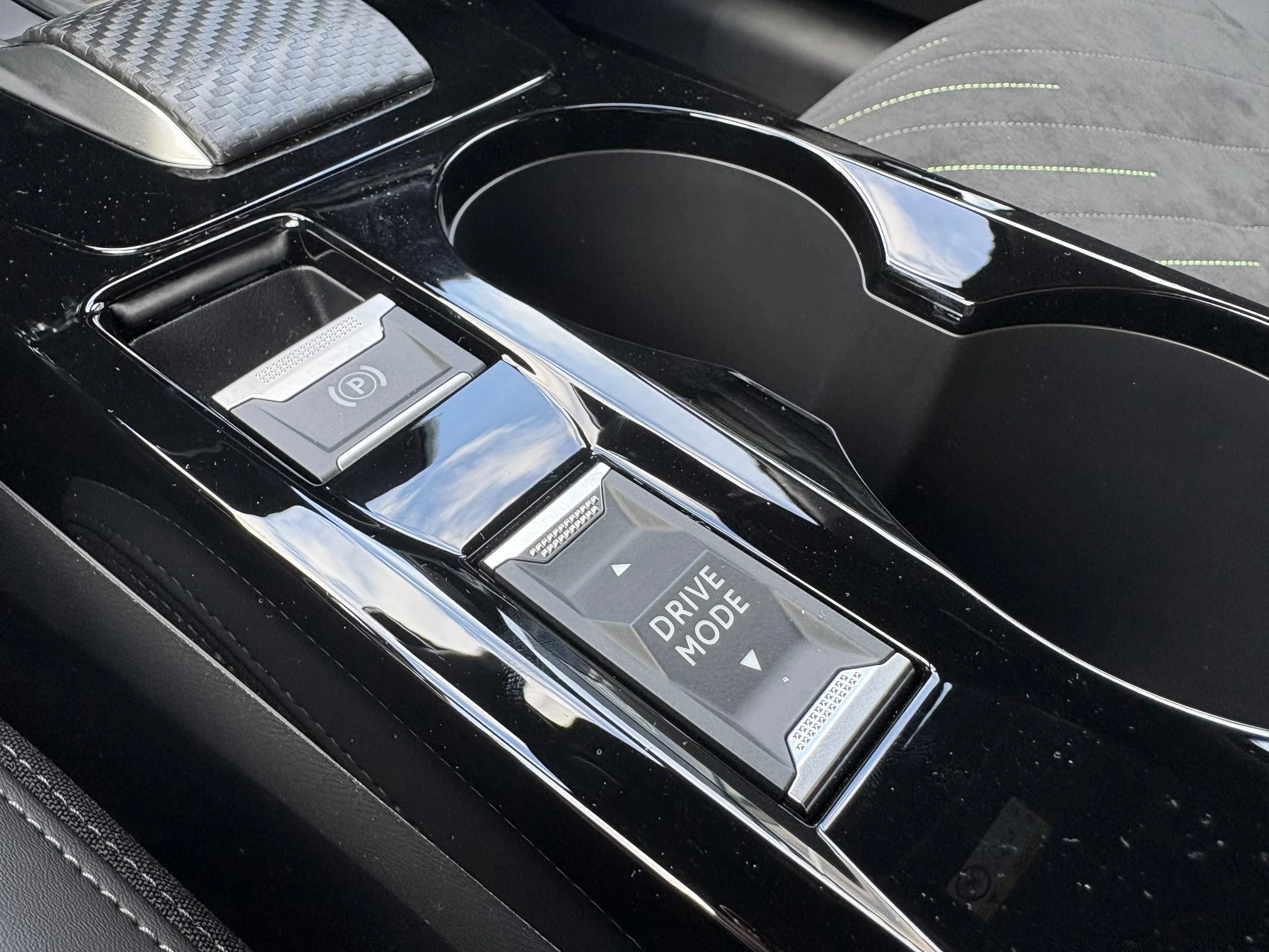 Peugeot-208-image-22