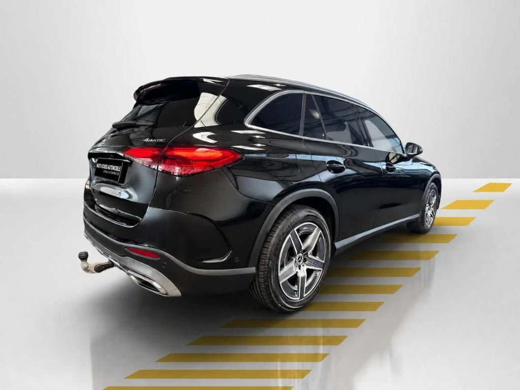 Mercedes-Benz-GLC 300 d-image-14