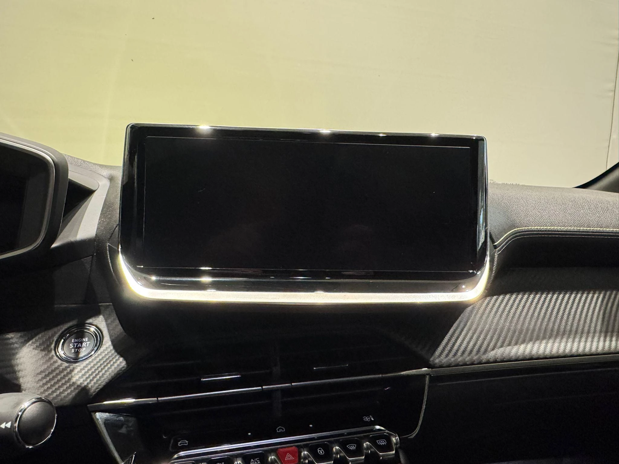 Peugeot-208-image-22