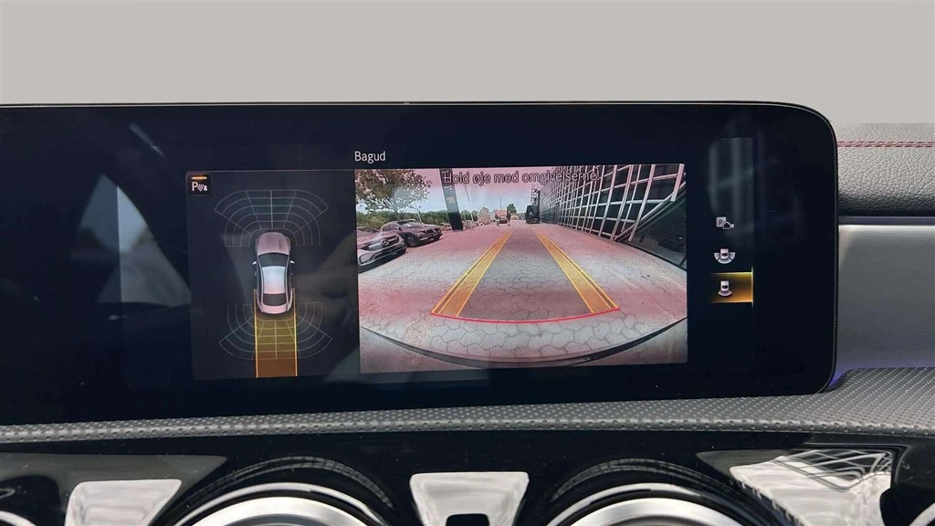 Mercedes-Benz-CLA-image-17