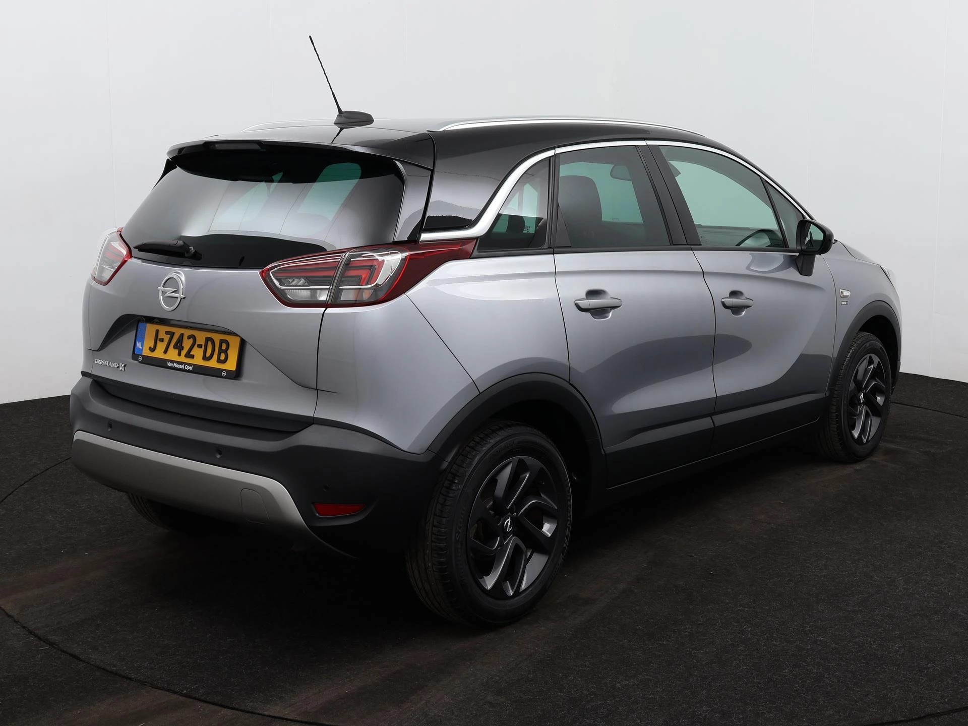 Opel-Crossland X-image-2